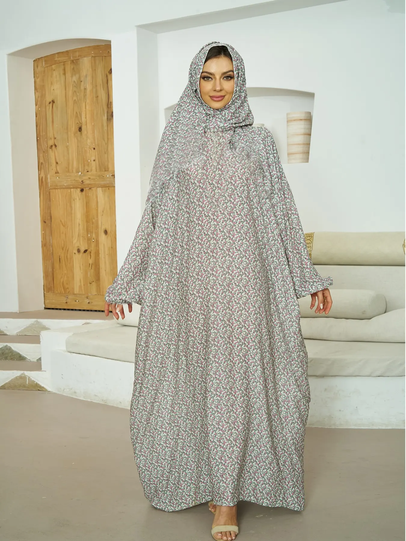 Middle Eastern Women's Scarf-Style Prayer Robe, Muslim Dress, Long Loose Comfortable Printed Dress, Elegant Floral Trim Design, Modest Dresses, Perfect for Daily Wear