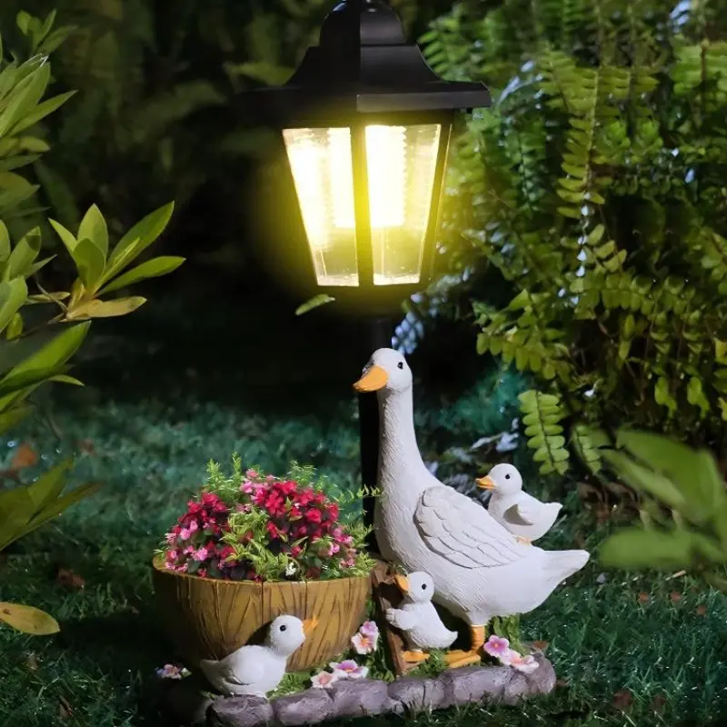 Solar Duck Planter Statue, Outdoor Patio Garden Lantern, Automatic Light, Resin Waterproof, Perfect for Moving Gift, Birthday Surprise, Yard Decor, Solar Garden Lanterns