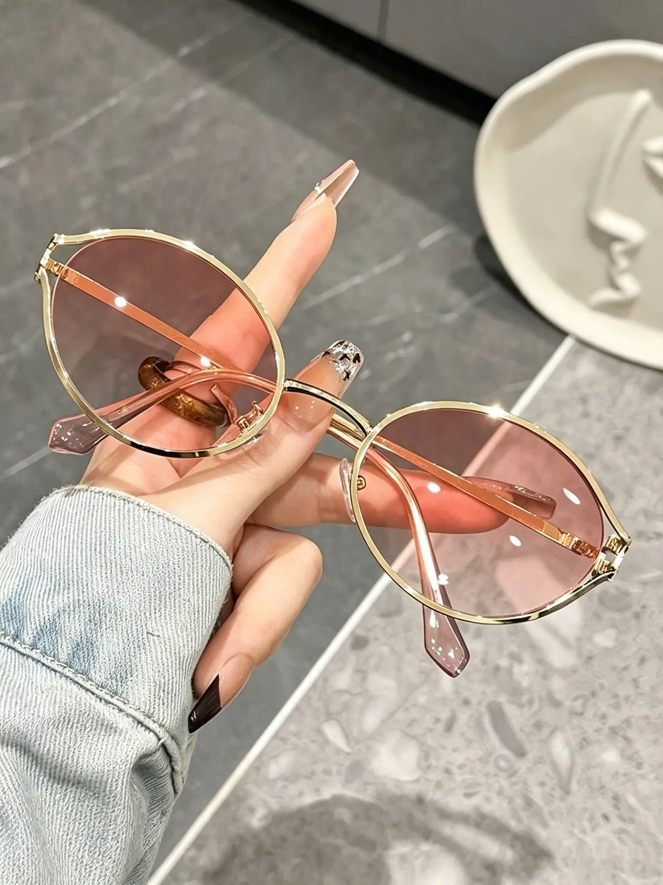Vintage Oval Small Frame Sunglasses, Multiple Colors Available, Perfect for Daily Wear, Fashionable Street Style, UV Protection