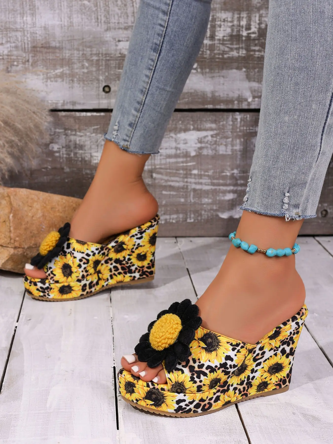 Women Sunflower Leopard Print 3D Flower Decor Open Toe Slip On Platform Wedge Slide Sandals, Non-Slip Cushioned Wedge Mules, Beach Vacation Outdoor Summer Casual Footwear, 1 Color Multicolor
