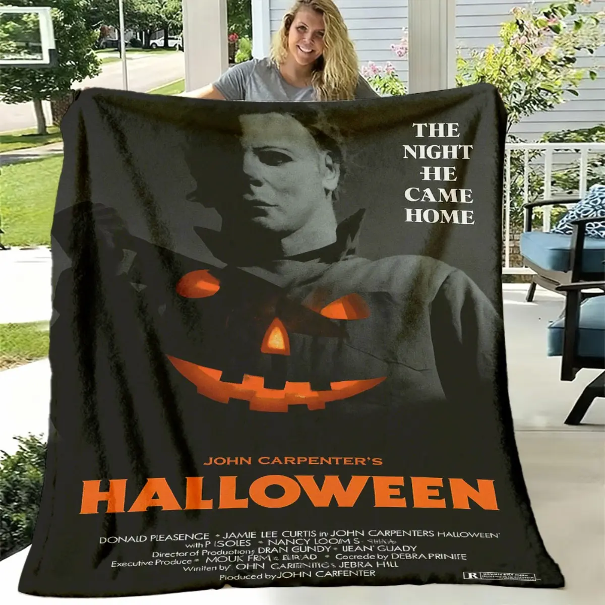Nightmare Scene Flannel Blanket Soft And Warm, All-Season Travel And Home Decor, Office And Sofa Cover, Perfect Gift for Horror Fans, Decor Horror Movie Theme Blend, Deco