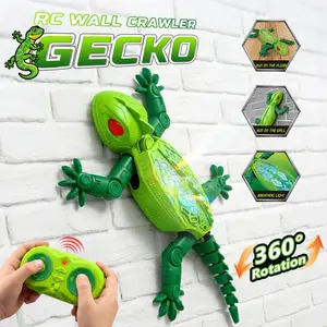 RC Wall-Climbing Gecko Toy, 2.4GHz RC Wall Gecko, 9 Light Modes, with 500mAh Batteries, Type-C Charging, Birthday Gifts for Boys and Girls Age 4+