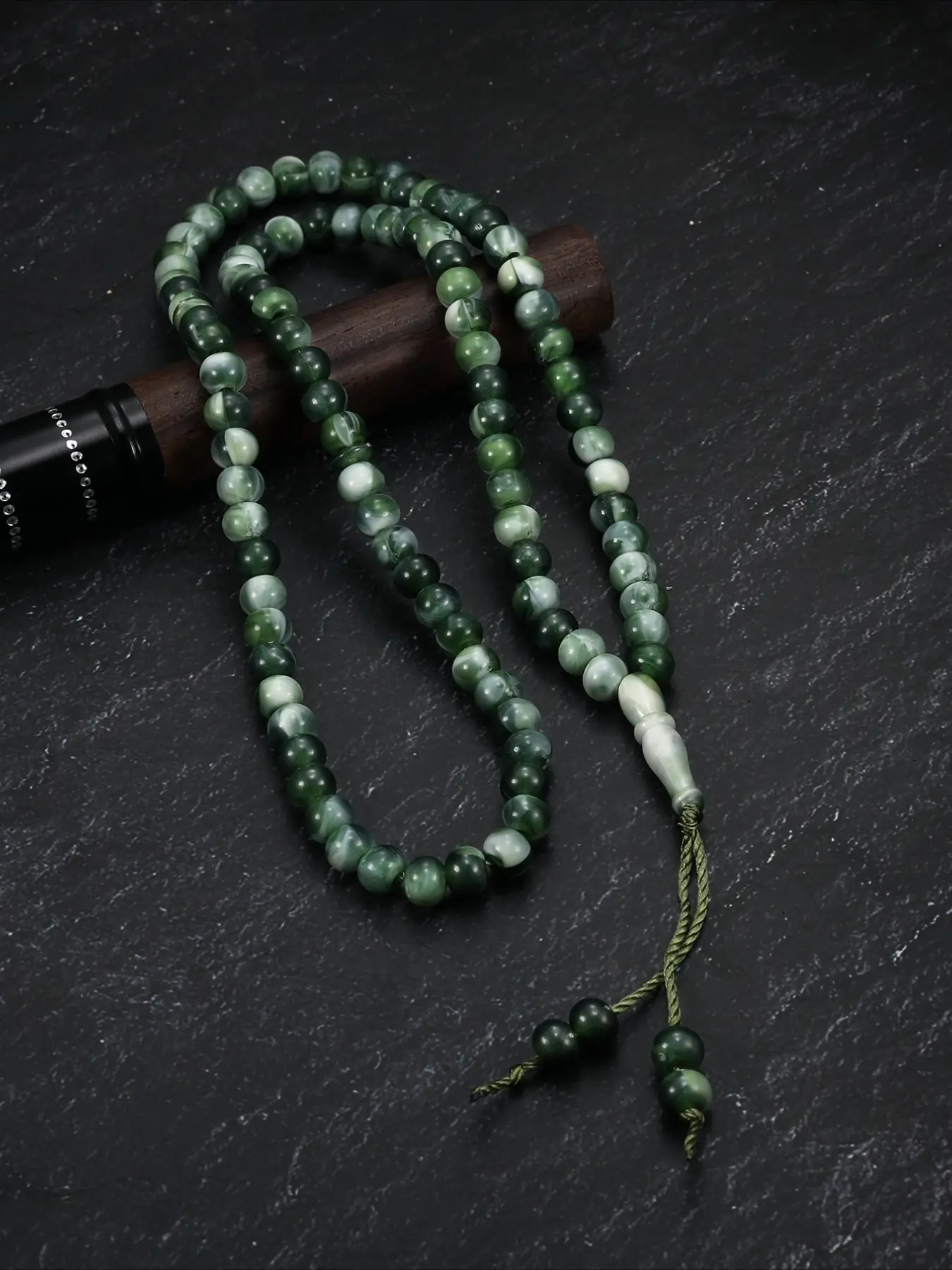 Vintage Green Acrylic Prayer Beads for Muslim, Handmade Beads, Prayer Beads for Daily Prayer Decoration, Versatile Accessories for Both Men and Women