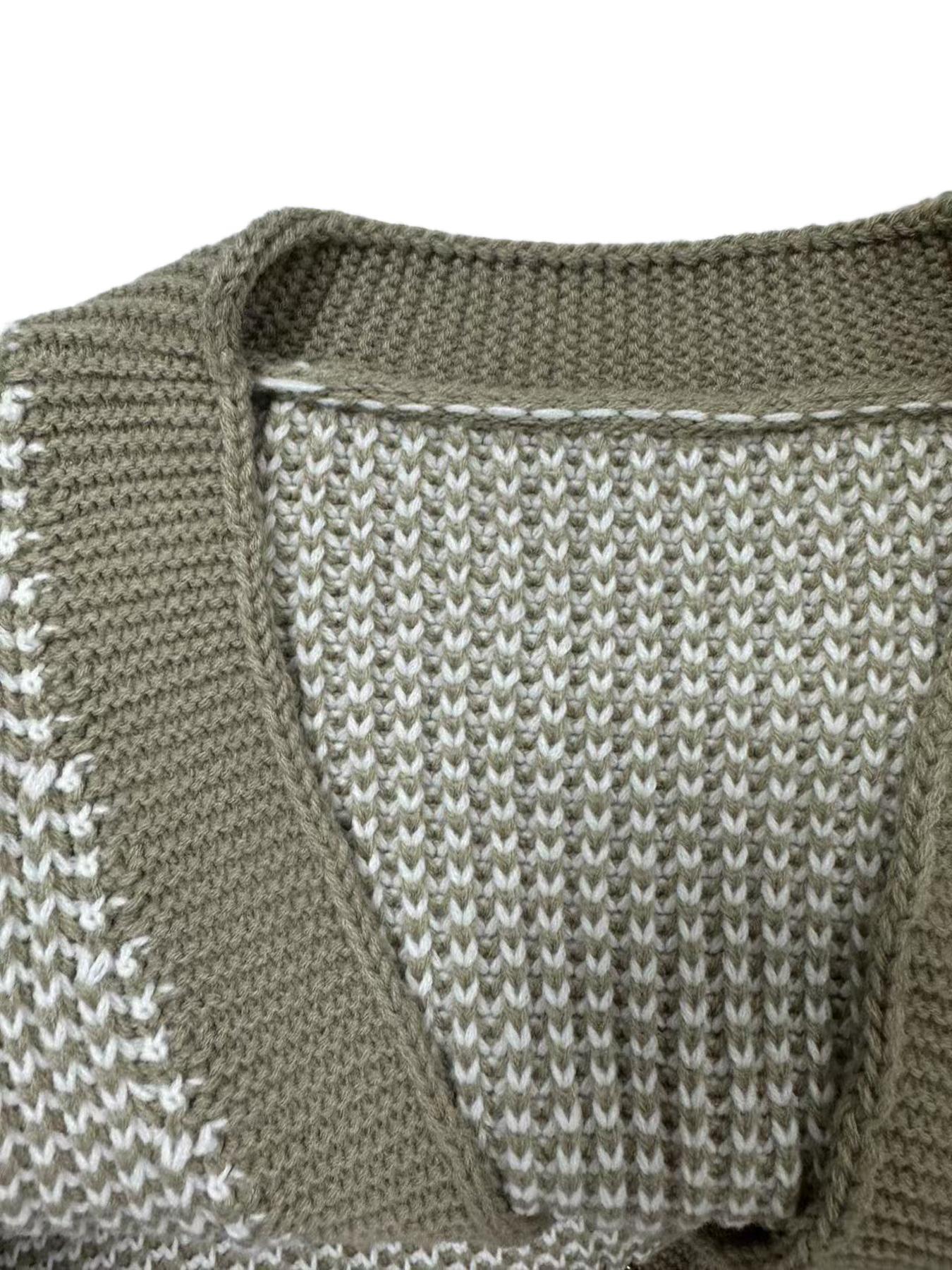 Women's V-Neck Long-Sleeve Sweater Cardigan, Thick Knit Loose-Fit Colorblock Design, Casual Fashion Outerwear for Fall and Winter