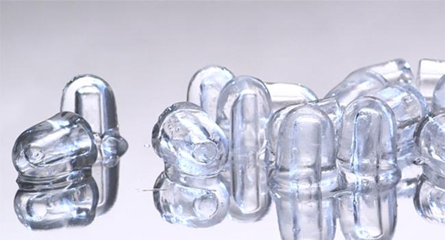 Kismile Ice Makers Countertop with Handle,8 Cubes in 6 Mins,Portable Ice Maker Machine with Self-Cleaning for Home/Office(Purple)