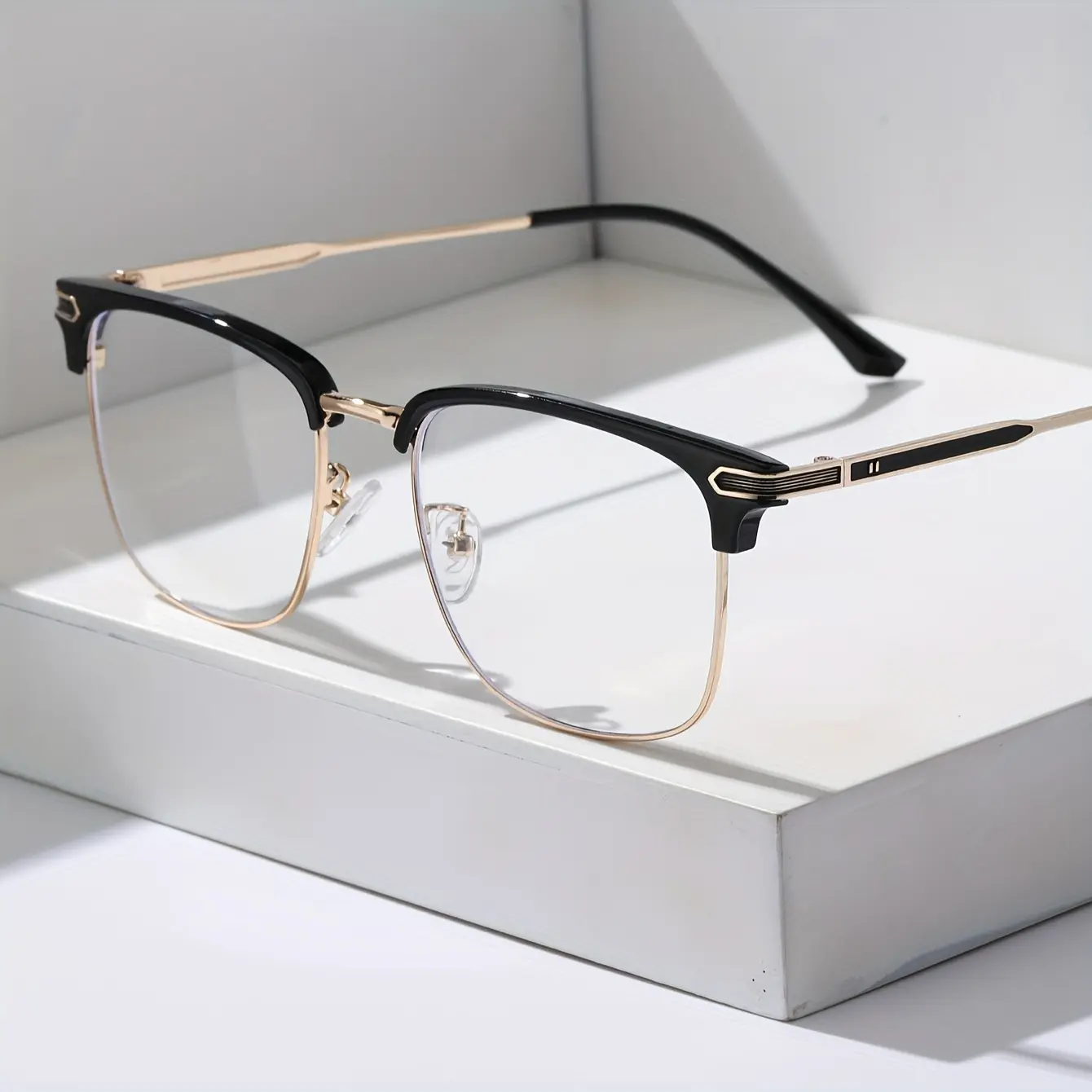 1 Pair of Men's Metal Frame Fashion Casual Flat Mirrors