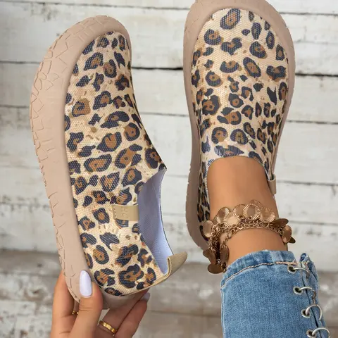 American Retro Leopard Print Women's Slip-On Casual Shoes, Breathable Mesh Soft Sole, Round Toe Wide Fit, All Seasons Street Style