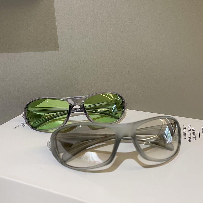 Y2k punk sunglasses - trendy street style, perfect for outdoor sports and cycling