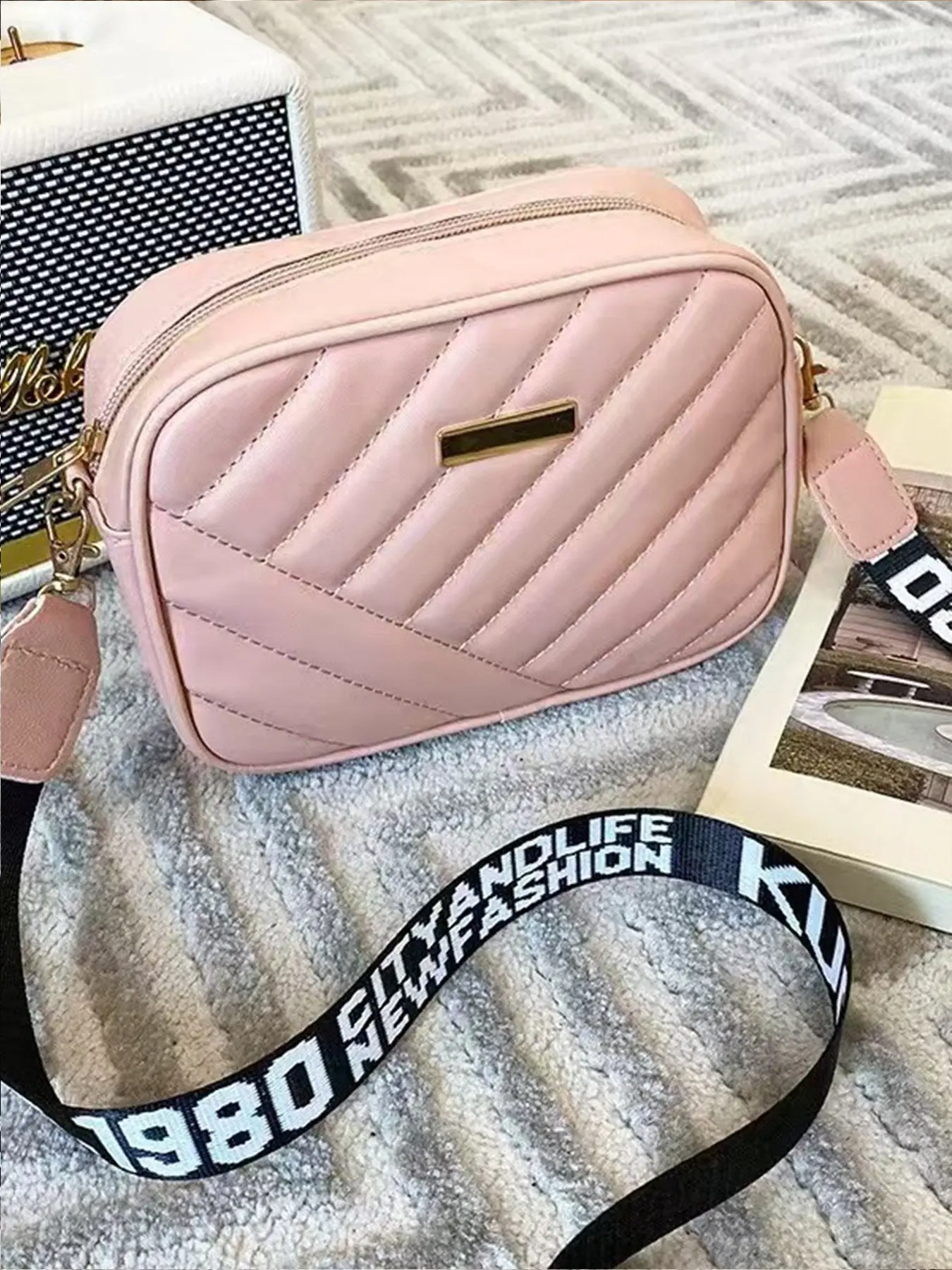 Crossbody Camera Bag for Women, Lightweight PU Leather Shoulder Bag, Adjustable Wide Strap, Multi-Color Casual Single Shoulder Tote for Shopping and Travel