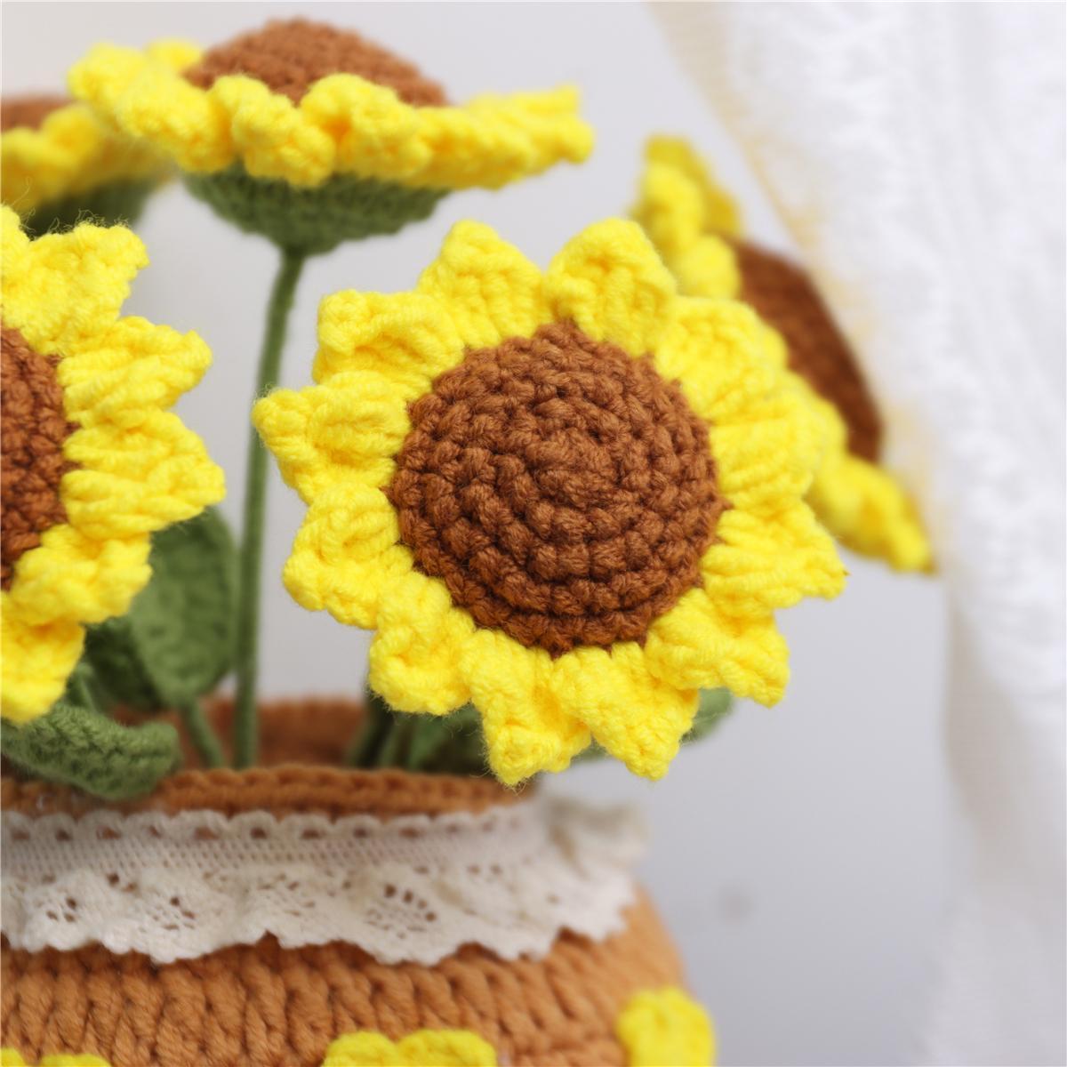 Crochet Sunflower Potted Plant, 1 Count Exquisite Handmade Knitting Potted Plant, Desktop Decoration for Home Living Room Bedroom Dining Room Office Dormitory, Artificial Potted Flower, Artificial Flowers