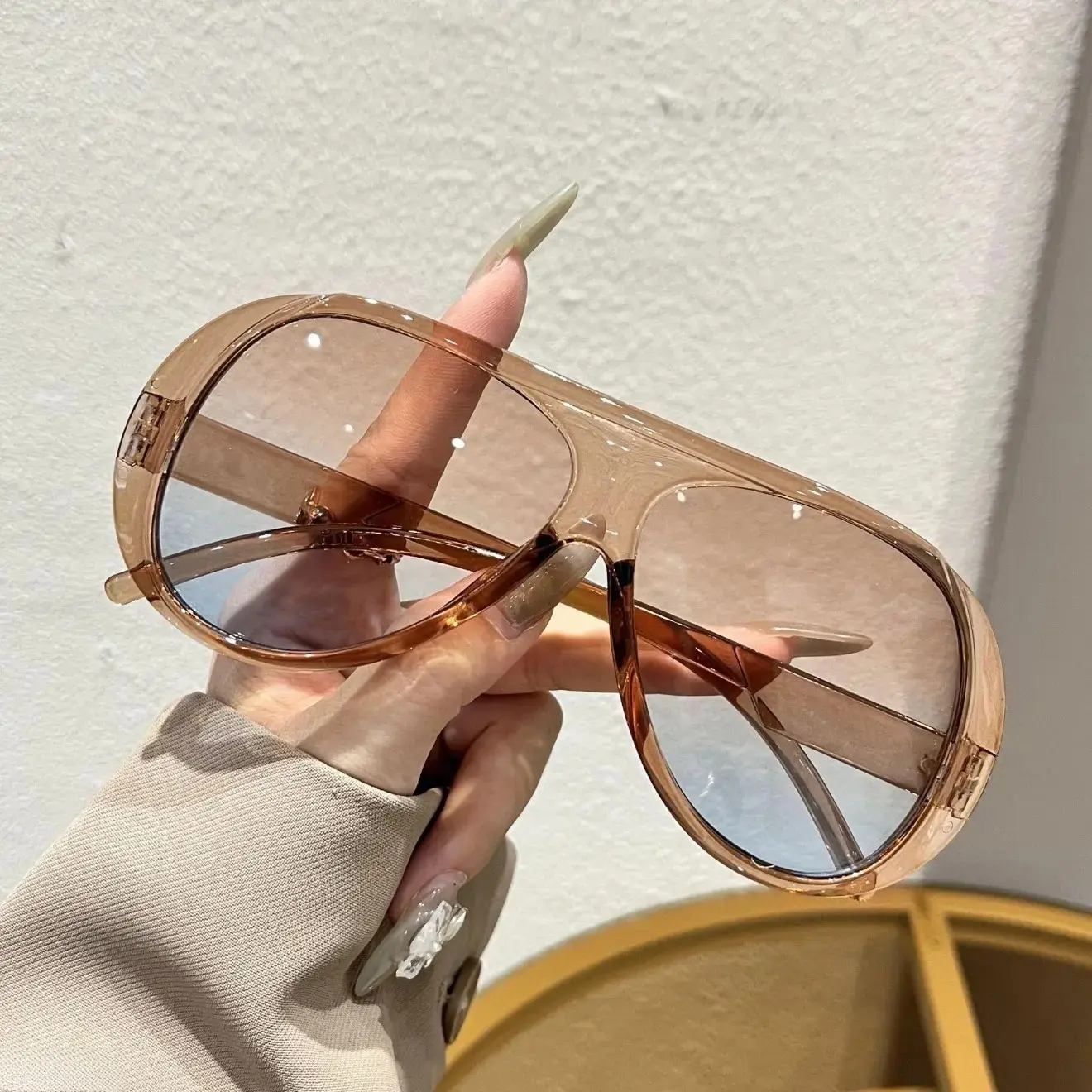 Women’s 90s Oversized Square Semi Rimless Sunglasses, Blue Light Blocking Lens Fashion Eyewear For Summer Travel And Daily Styling