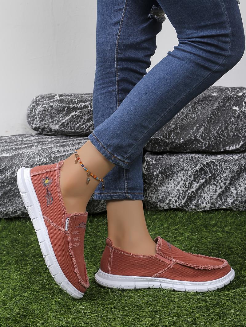 Men'S And Women'S Casual Loafers with Floral Embroidery- Made of Soft Fabrics, Featuring Non- Slip Rubber Soles, Lightweight And Comfortable for All Seasons. Casual Footwear |   Floral Embroidered Shoes |   Rubber- Soled Shoes