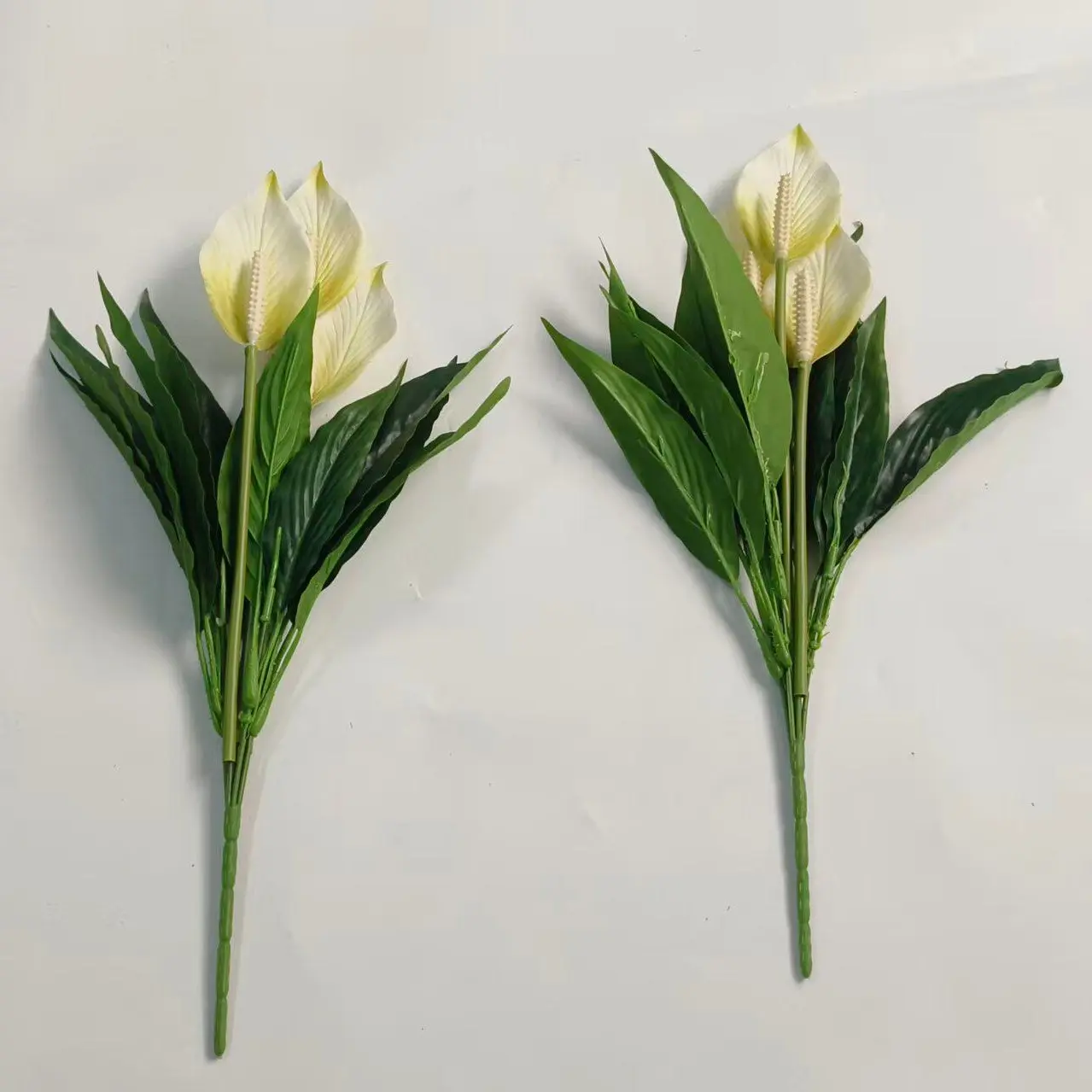 2pcs Luxury Artificial Greenery Spathiphyllum, Heart-Shaped Flower, No Maintenance, Ideal for Home Decor, Hotel, Christmas, Thanksgiving, Artificial Flower Decorations