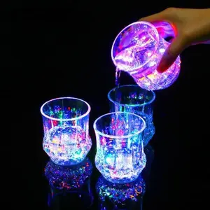 Light Up Pineapple Cup Beer Mug Barware LED Light Up Glass Color Changing Glow Cup Creative Night Light Party Glass