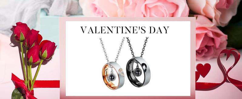 Couple Projection Necklaces 100 Languages I Love You Pendant Set Matching Promise Rings with Love You Forever Inner Engraving Stainless Steel Hypoallergenic Gift for Him and Her