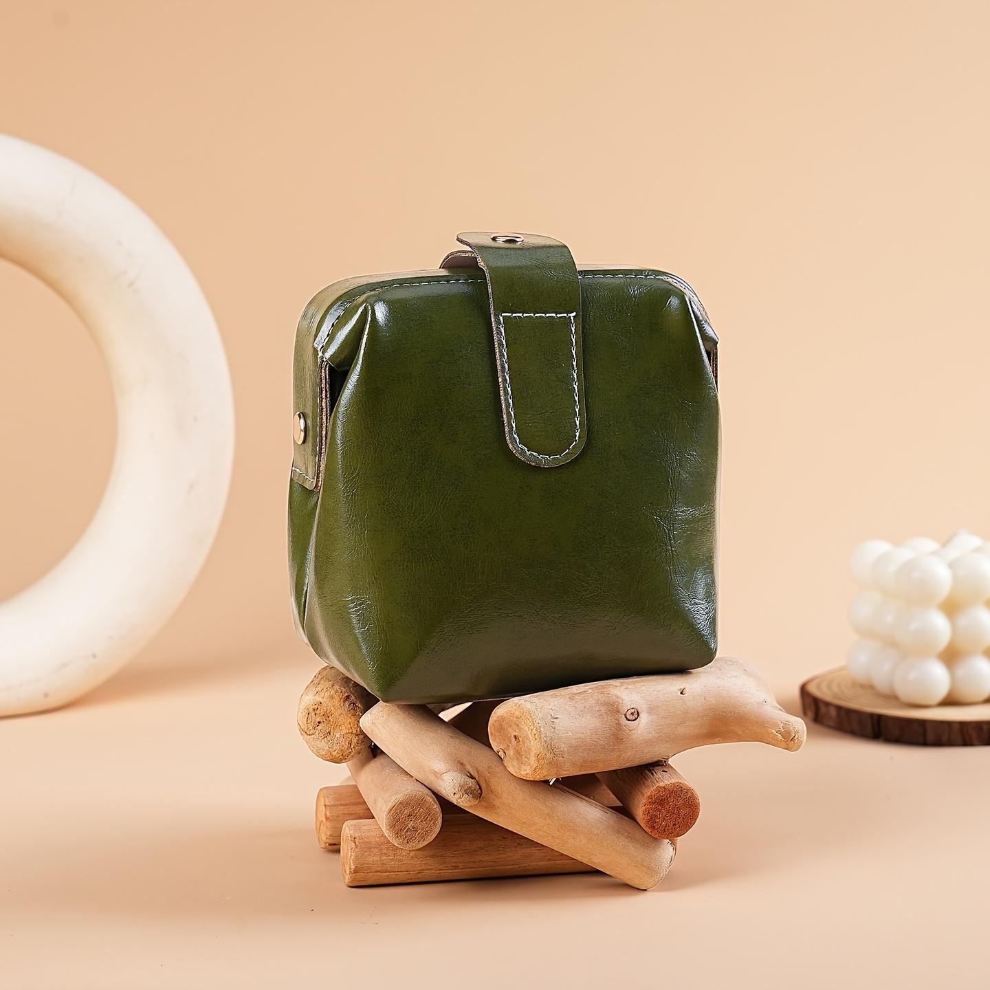 Women's Vintage Mini Wallet with Keychain, Multi-Functional Card Holder & Coin Purse, Compact Stylish Small Wallet for Cash & Cards, Perfect for Everyday & Special Occasions