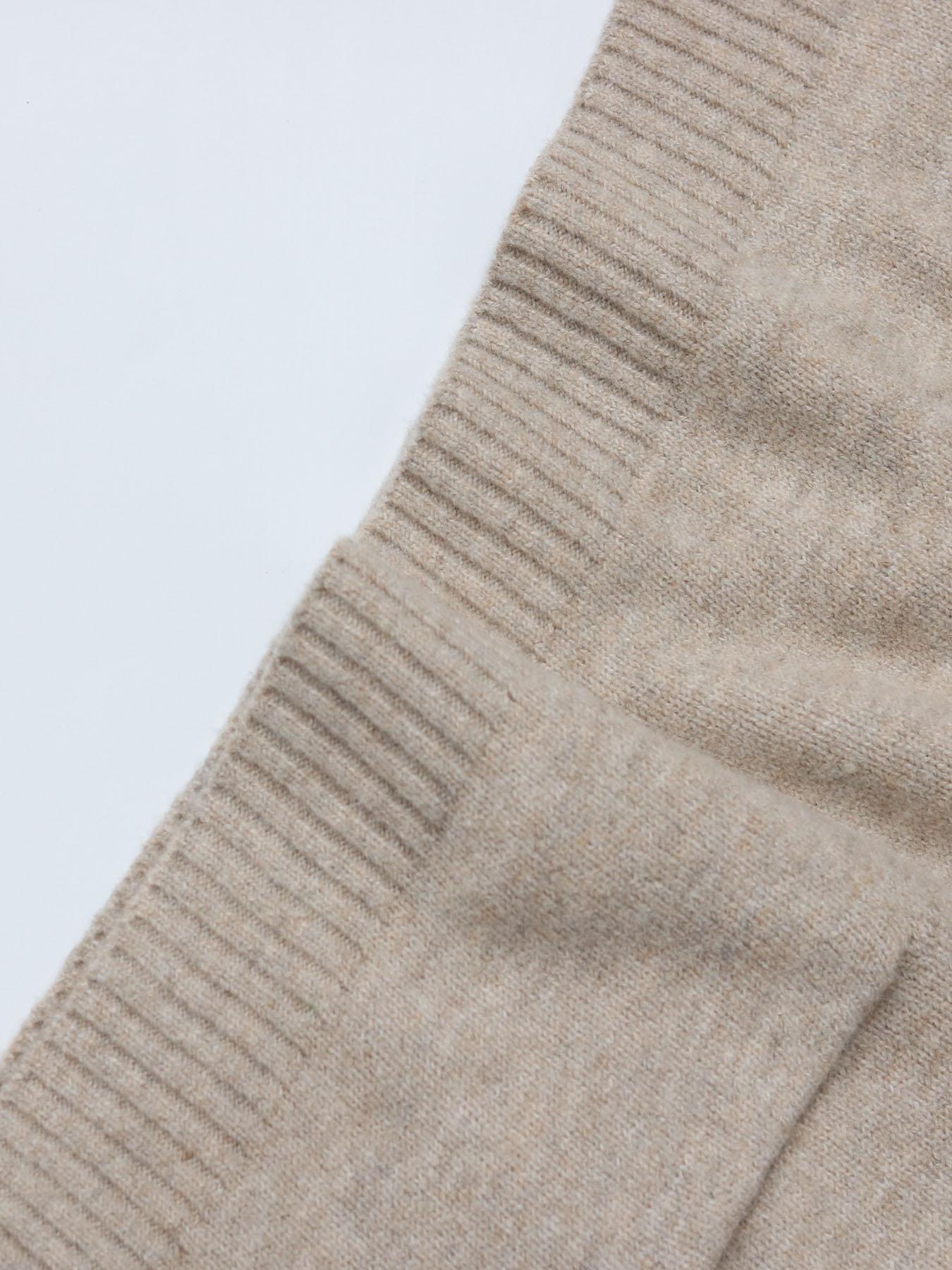 Plus Size Solid Color V Neck Sweater Vest, Casual Basic Sleeveless Knit Top for Daily Wear, Women's Plus Clothing Fit for All Seasons