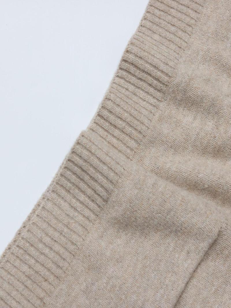 Plus Size Solid Color V Neck Sweater Vest, Casual Sleeveless Knit Top for Daily Wear, Women's Plus Clothing for All Seasons