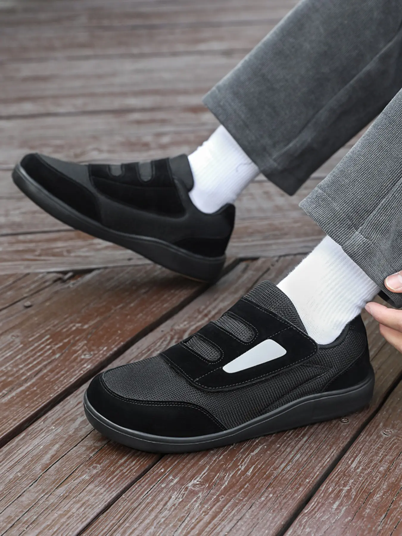 New Four-Season Elderly Shoes, Lightweight Anti-Slip Durable Wide-Toe Men's Shoes, Comfortable Walking Shoes for Seniors, Outdoor Casual Sports Shoes