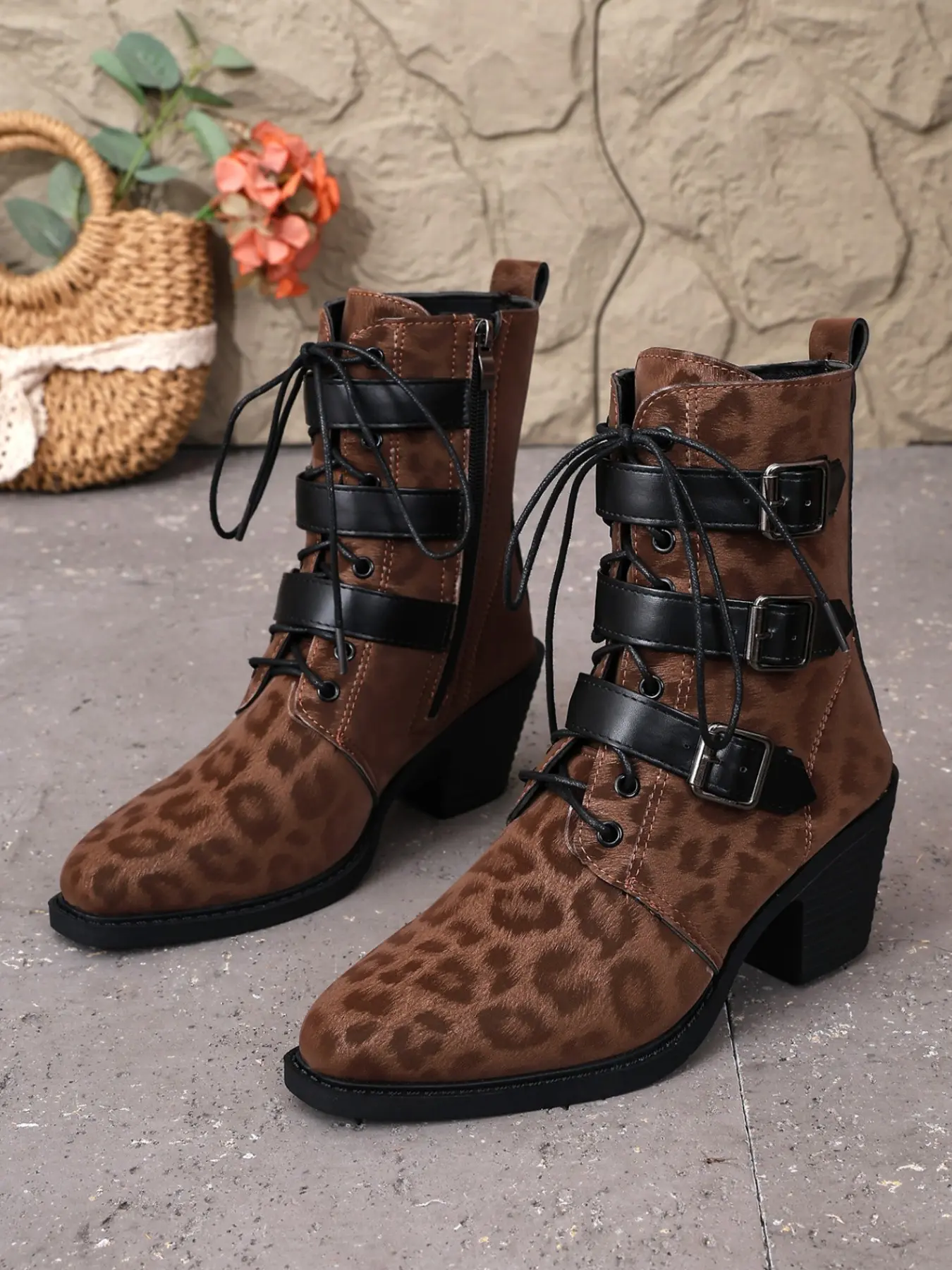 New Flame Embroidered Western Cowboy Boots, Thick Heel Pointed Toe Side Zipper Leather Boots, Retro Fall Winter Women's Shoes Cowgirl Boot