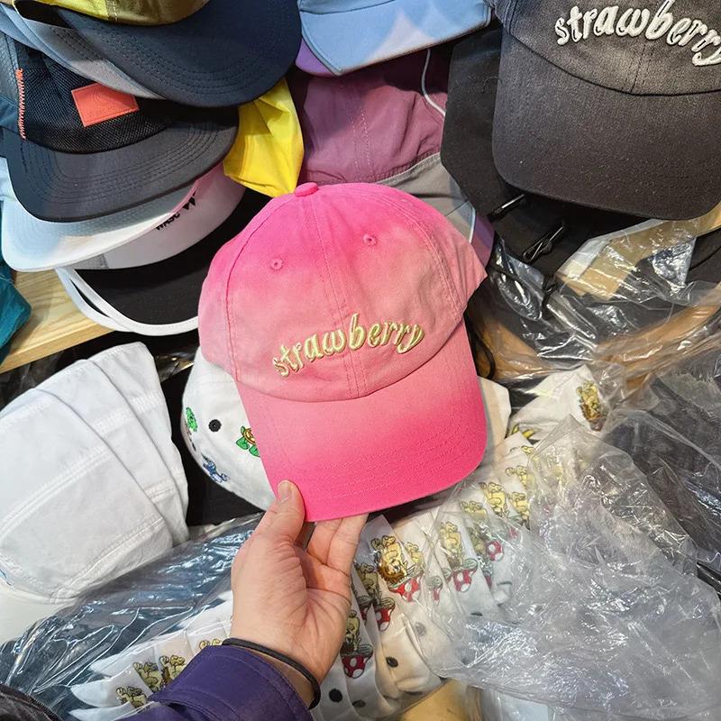 New Women Washed Cotton Cap Strawberry Embroidery Gradient Color Baseball Cap Female Outdoor Fashion Dad Hats