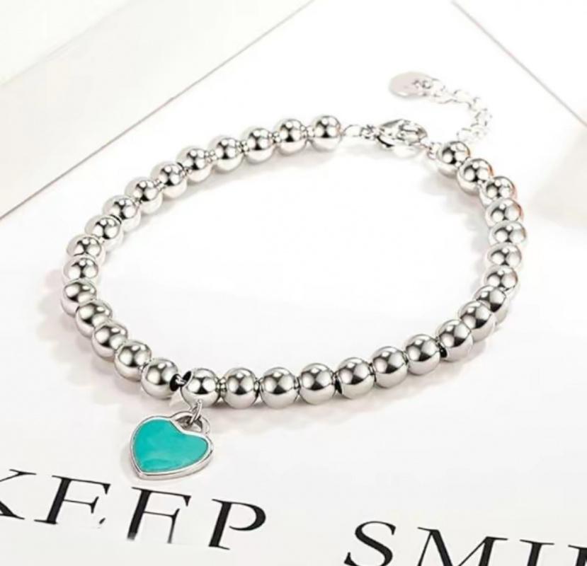 Women's 3-Piece Matching Heart Jewelry Set - Fashionable Trendy Costume Jewelry (Necklace, Bracelet, Earrings) for Valentine's Day Gifts, Fashionable Jewelry Set