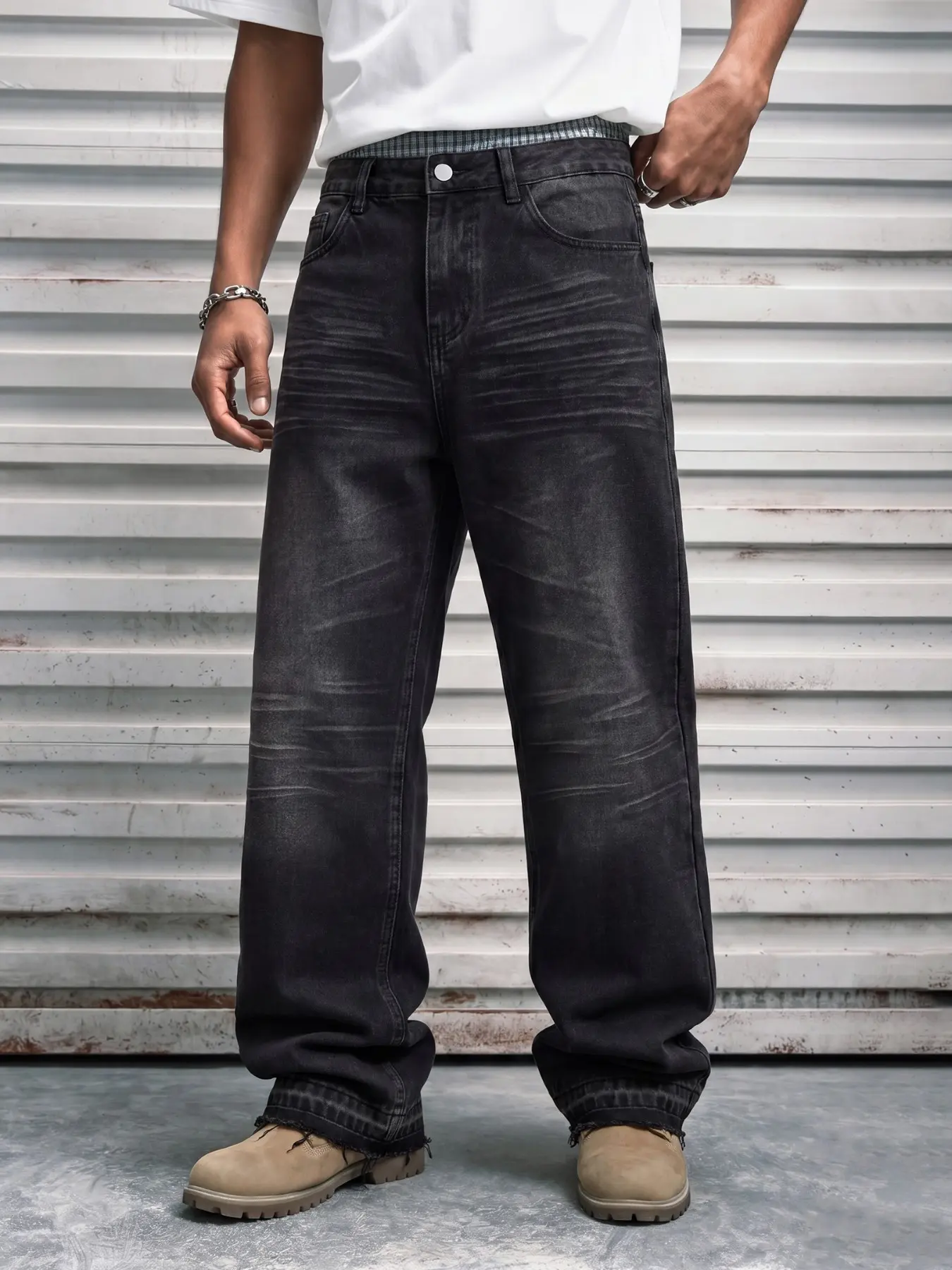 Men's Black Denim Jeans Pants, Clean Straight Cut, Vintage Washed Distressed Craftsmanship, Ideal For Daily Casual Outfits