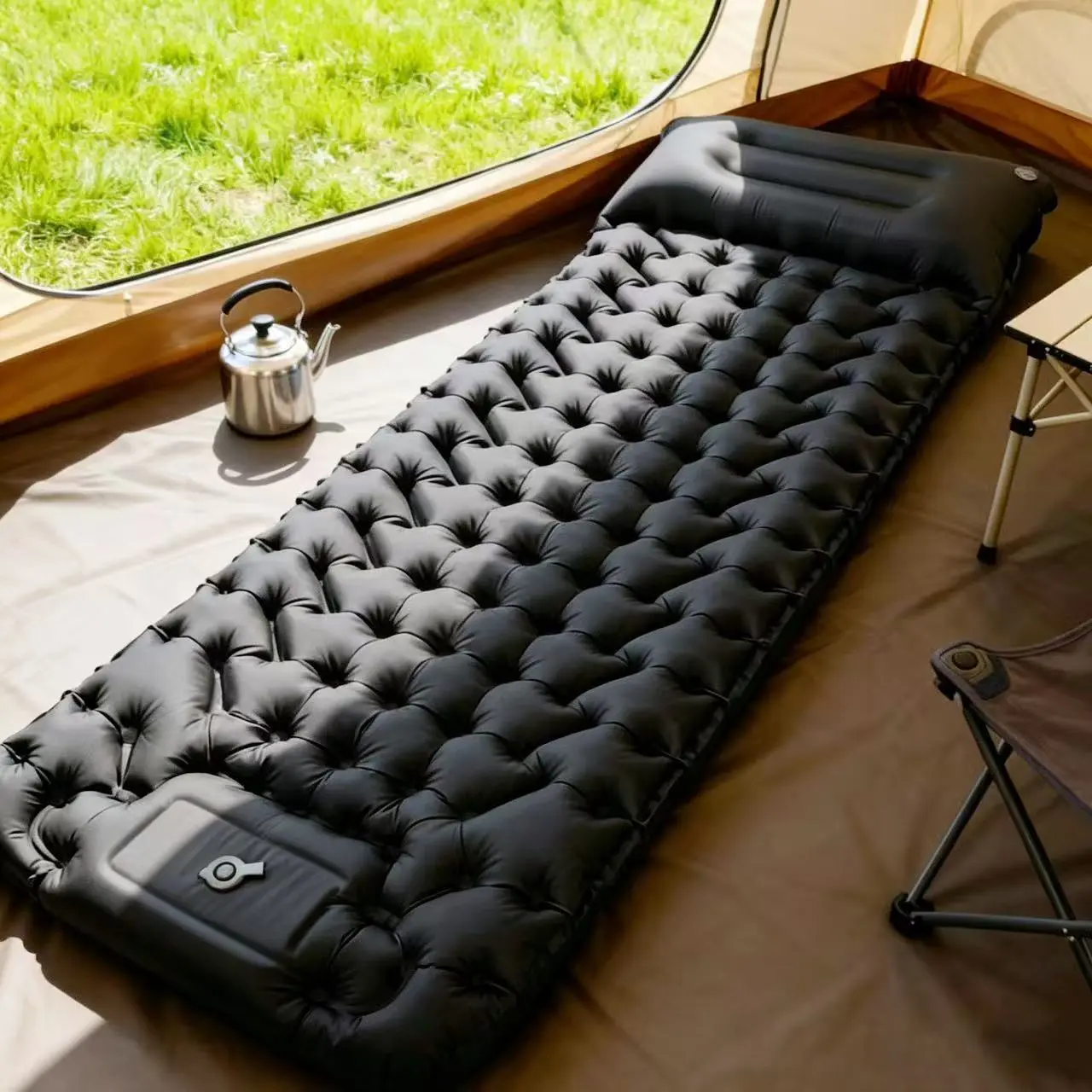 Foot-operated portable inflatable camping mat, foldable outdoor sleeping mat, Portable sleeping pad, TPU waterproof, moisture-proof and wear-resistant air mattress, universal mat for camping, beach and picnic, Portable Airbed