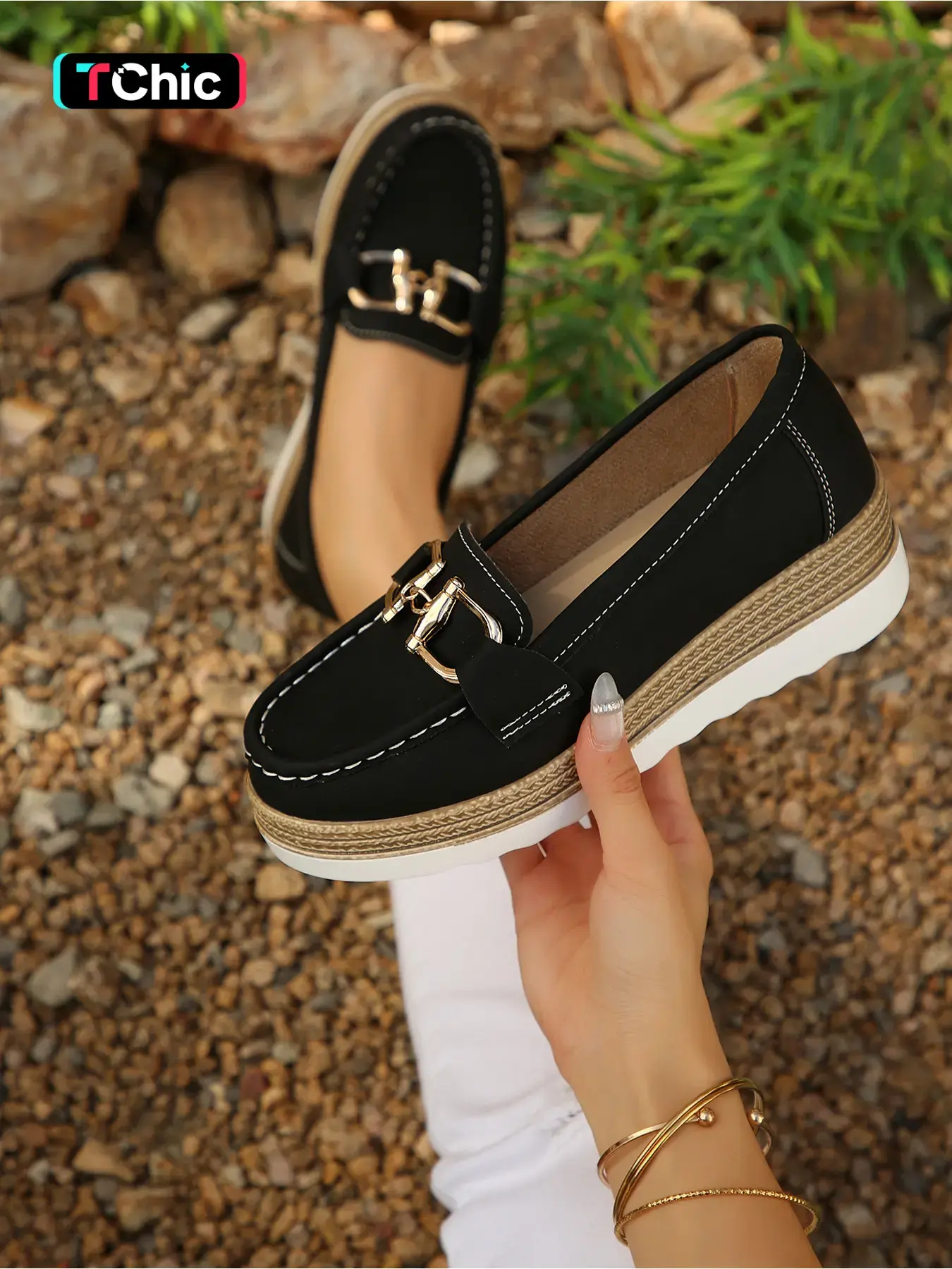 New Season Women's Buckle Decor Thick-Soled Round-Toe Simple Comfortable Slip-On Wedge Shoes for Commuting, Casual, Campus, and Everyday Versatile Wear, Casual Summer Shoes