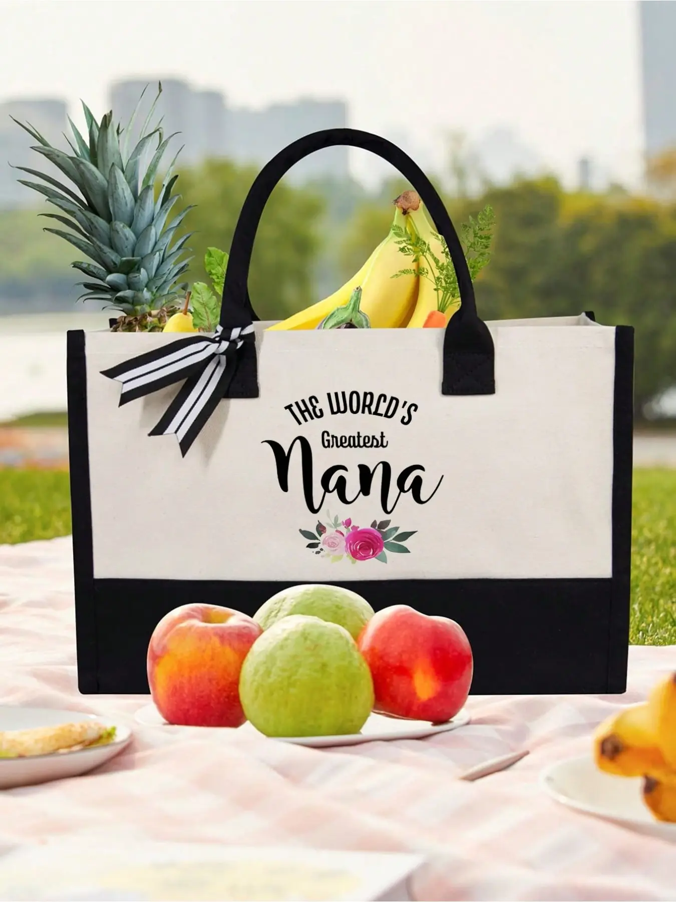1-piece Grandma Gift, Reusable Canvas Tote Bag for Grandma, Perfect Gift for the Best Grandma, the Best Grandmother, Personalized Birthday/Retirement Gift, Women's Bag