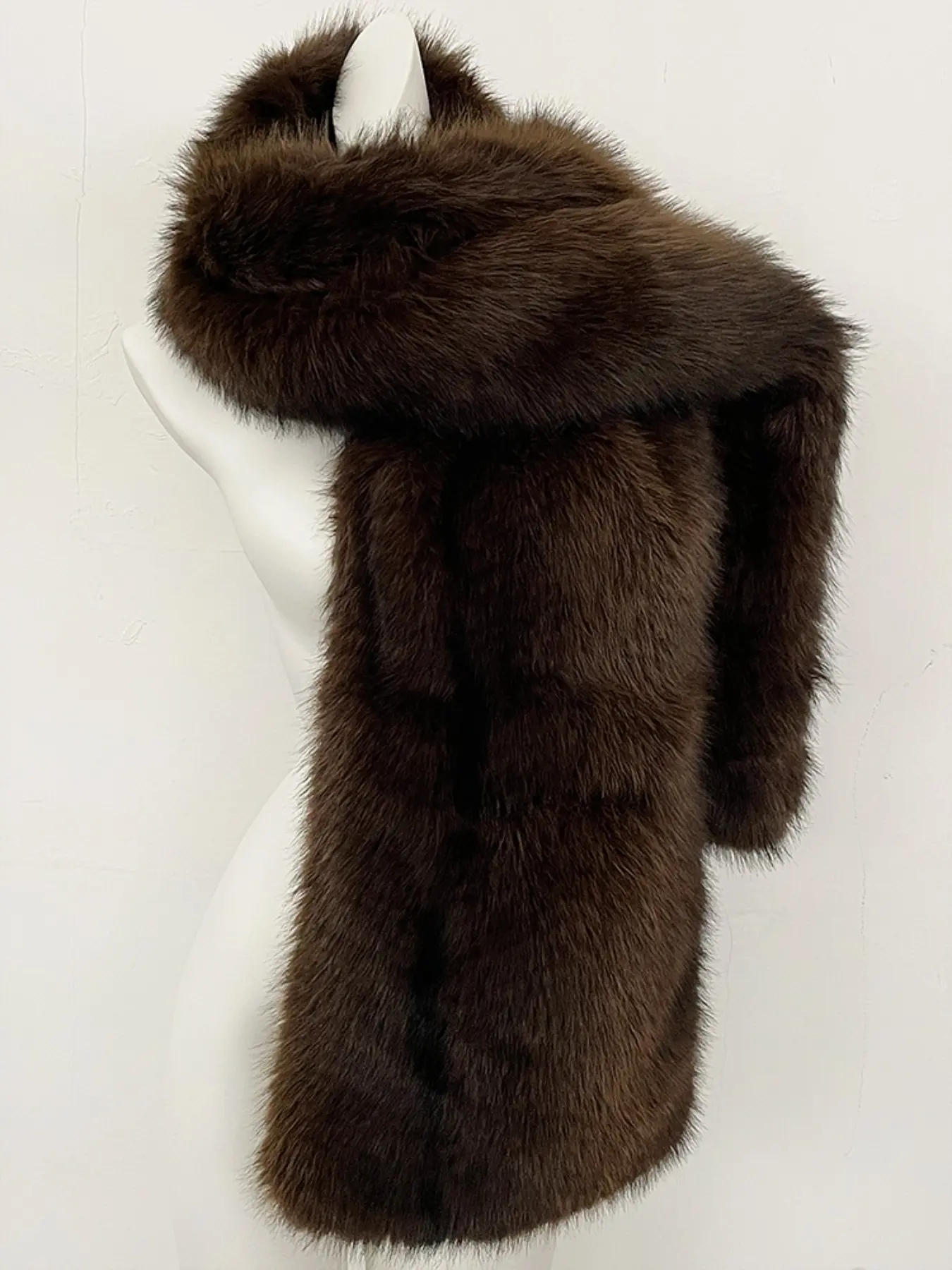 OFTBUY Vegan Women Faux Fox Fur Shawl Collar Vest Poncho, Fluffy Warm Sleeveless Coat Jackets With Pockets Winter Elegant Furry Outerwear