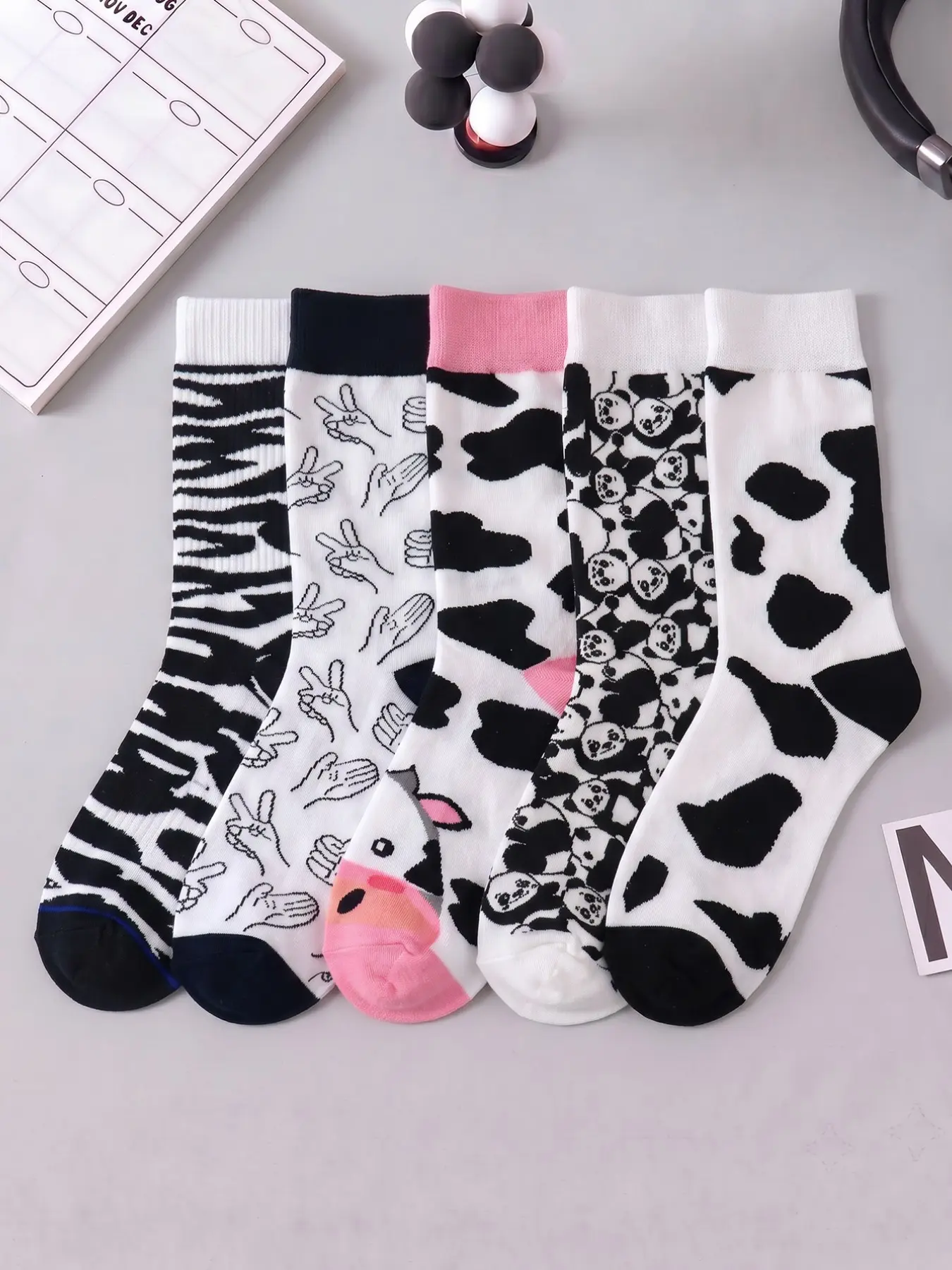 5/10 Pairs Women's Mid-Calf Socks, Fun Panda Cartoon Design, Unisex Sporty Casual Long Socks, Fall Winter Crazy Happy Socks