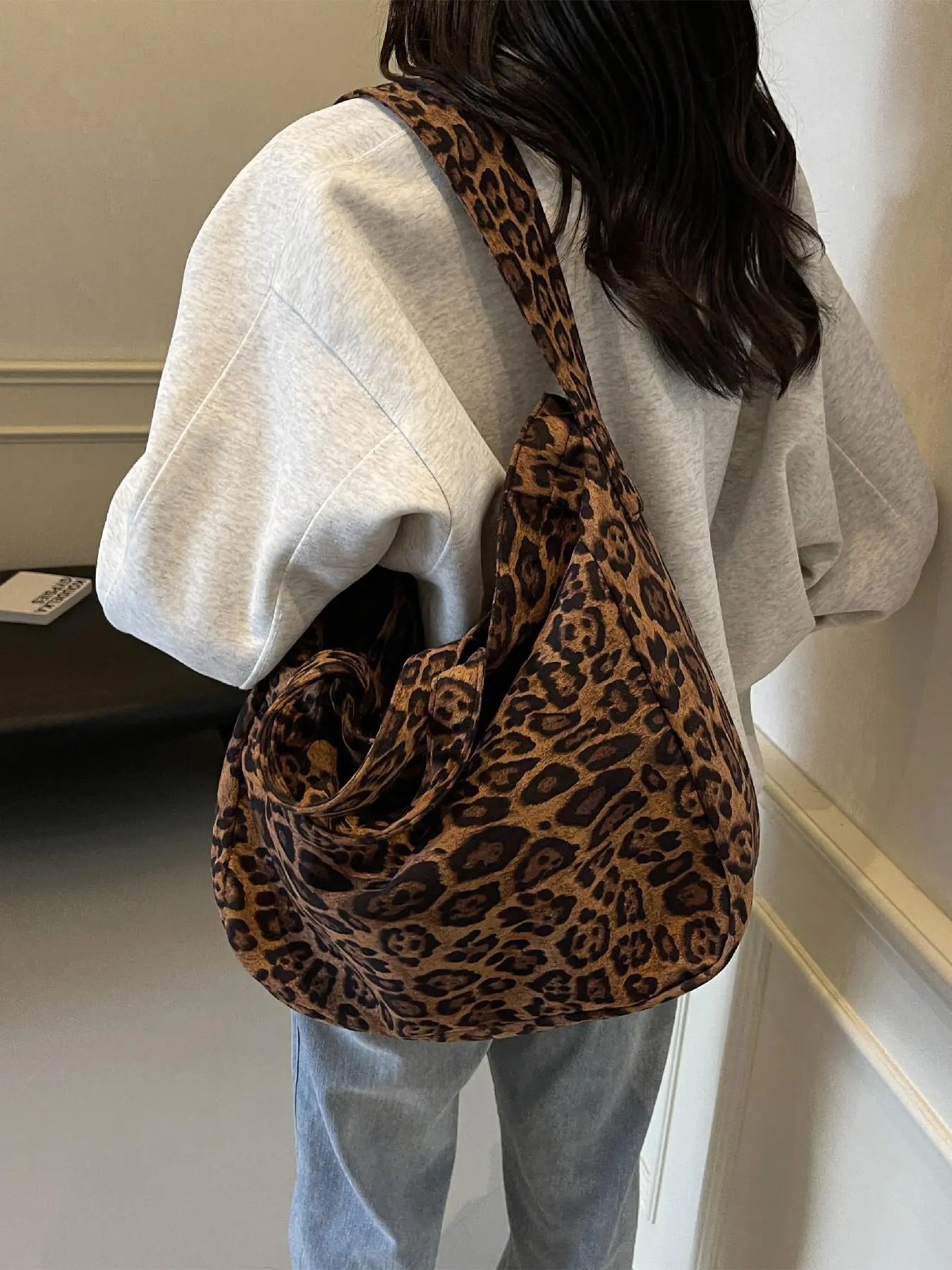 Large-Capacity Carry All Fashionable Leopard-Print Corduroy Tote