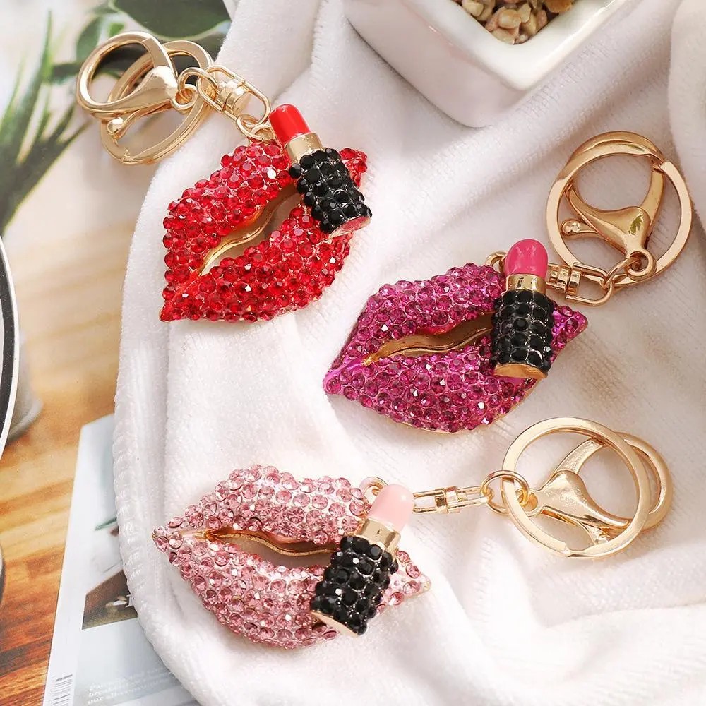 3D Solid Metal Rhinestone-Inlaid Lip-Shaped Mini Keychain - Euro-American Style Bling Pendant, Compact & Lightweight Sports & Outdoor Bag Backpack Accessory, Decorative Daily Outfit Piece, Fashionable Daily Matching Ornament, Casual Gift Choice