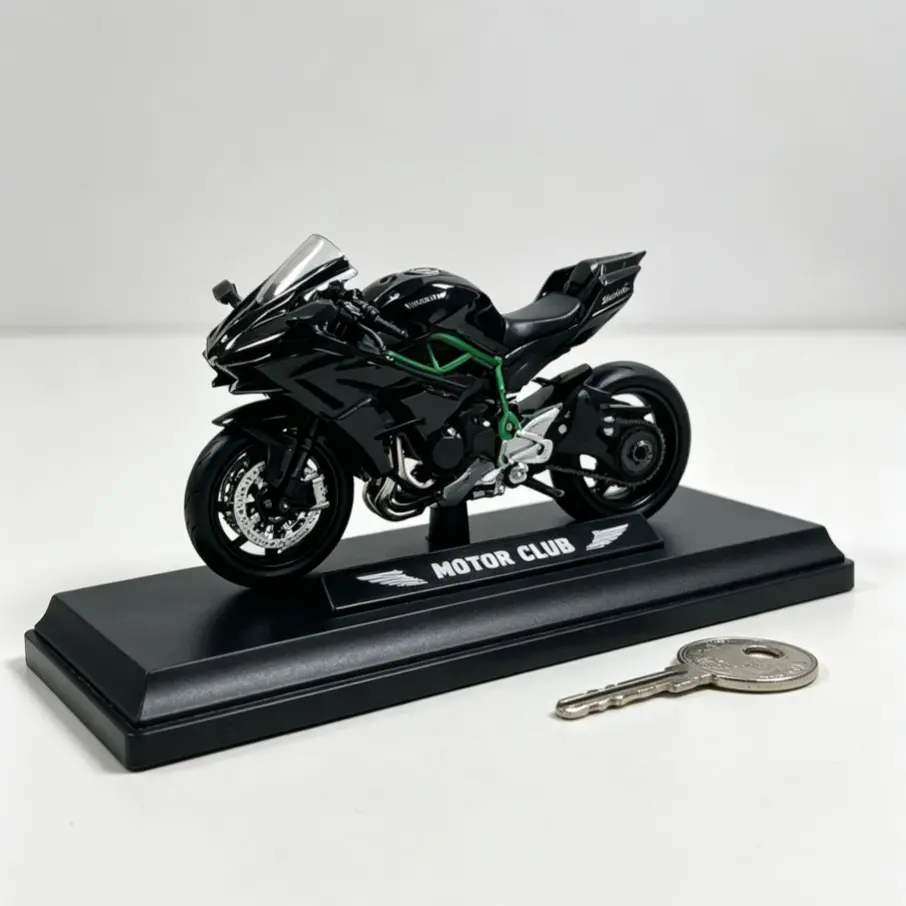 1:18 Alloy Motorcycle Model, Steering & Suspension Function, Perfect Cake Topper, Detailed Collectible Gift For Motorbike Enthusiasts