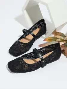 Women's Lace Cutout Mary Jane Shoes, Summer Ballet Flat Breathable Single Shoe, Elegant Textile Upper, Rubber Sole, Less Than Ankle Height