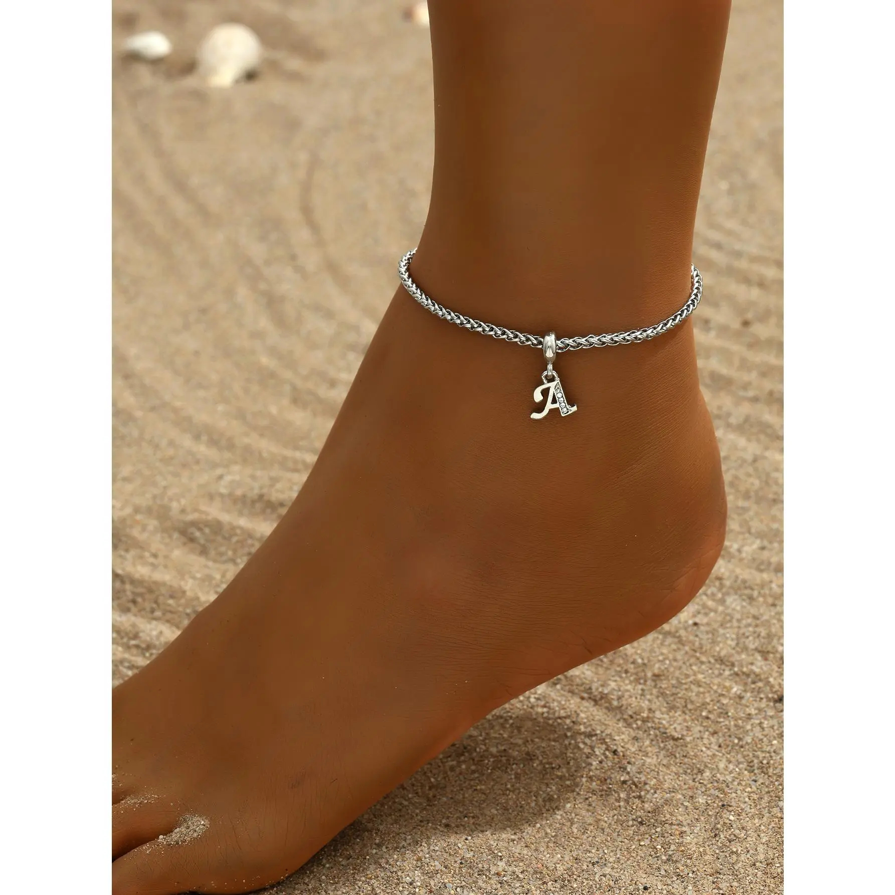 26 Letters Stainless Steel Foot Chain Fashionable and Elegant Anklet Accessories 2024