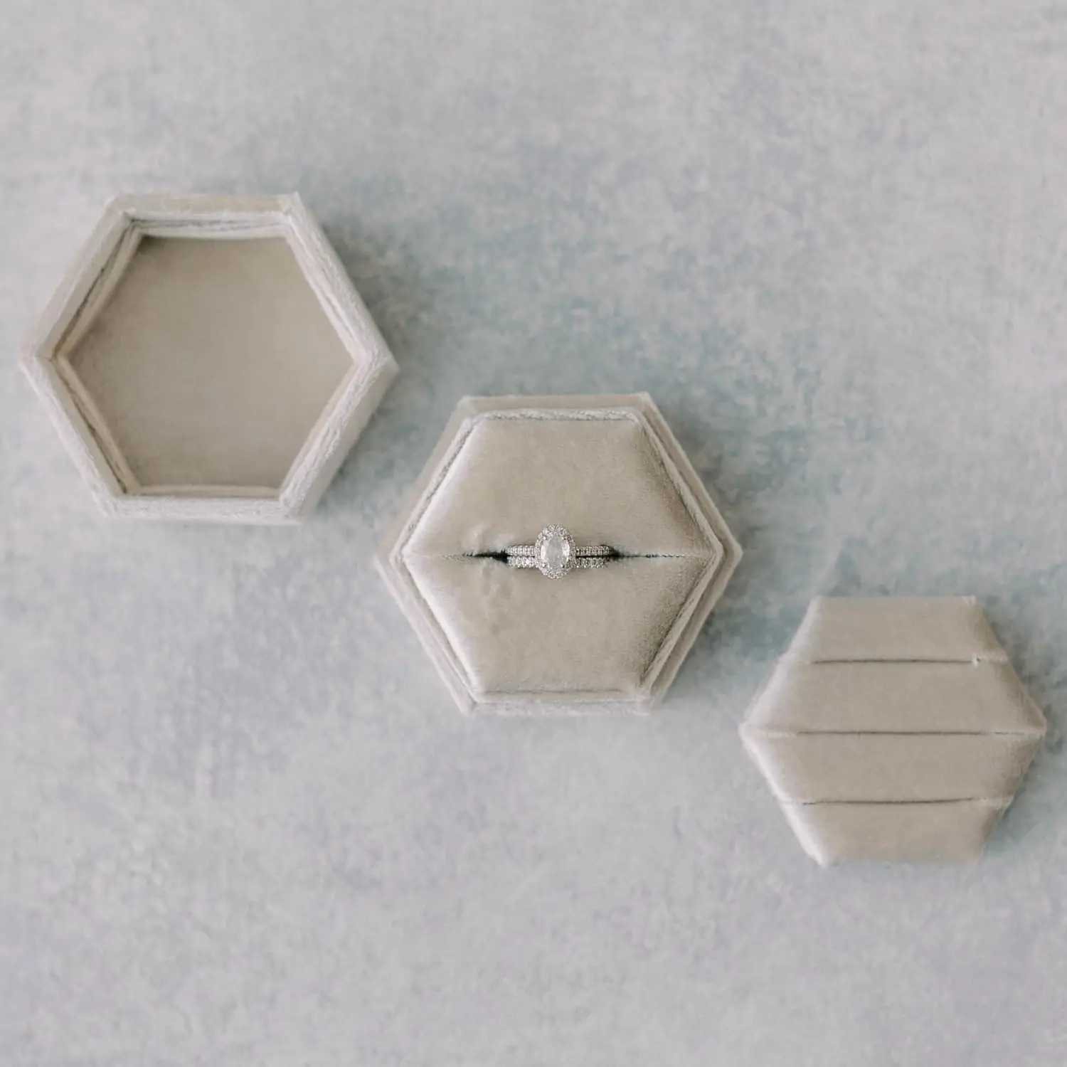 2-in-1 Elegant Champagne Engagement or ding Day Ring Box with 3 Slots or Single Slot | Hexagon ding Ring Box for Ceremony or Proposal Beige/