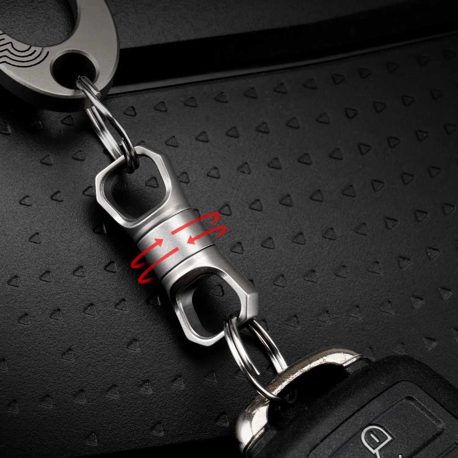 Titanium Alloy Universal Buckle, Minimalist Design, Dual-Head Buckle, Non-Detachable, Durable and Stylish Accessory