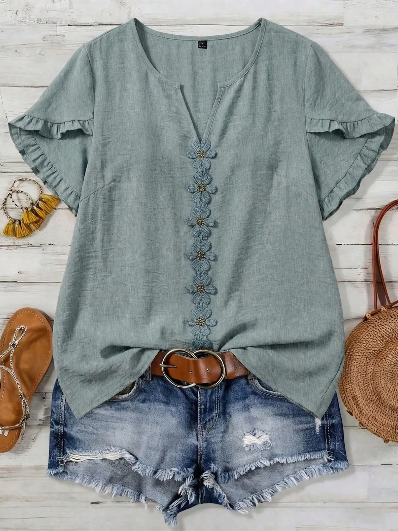 Women's Summer Boho Bohemian Floral Shirt Blouse, Mint Loose Fit Ruffled Sleeve, Casual Vacation Top, Perfect for Daily Commute and Travel, Women's Fashion, Everyday