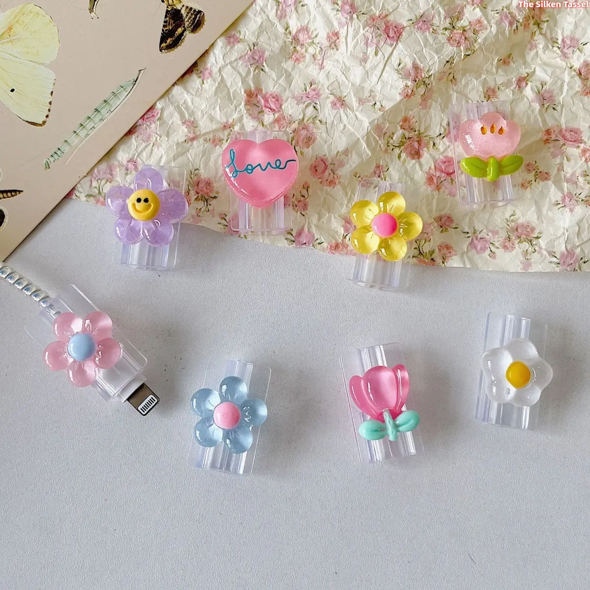 8PCS The new cartoon cute flower data cable protective case is suitable for Apple Huawei charging cable protection sohochic