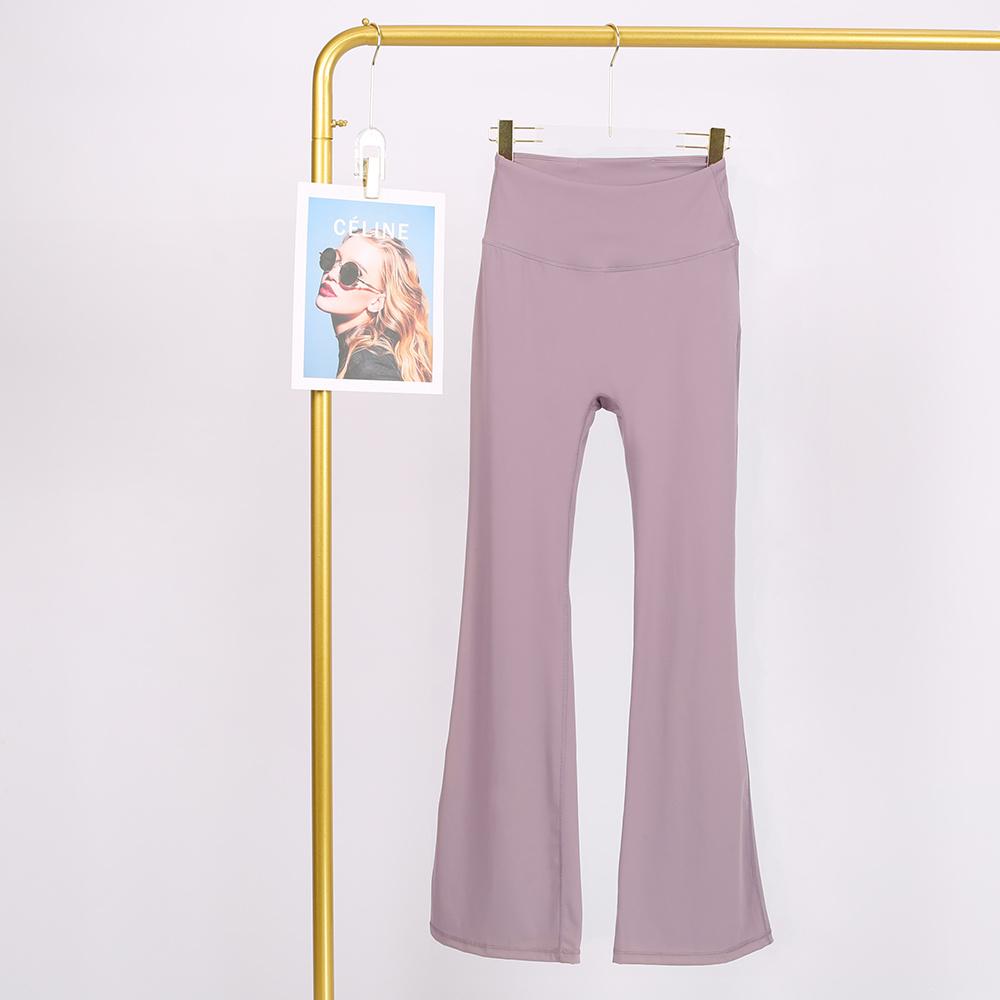 LULU  Same style Women's High-Waisted Athletic Flared Pants are made from lightweight, quick-drying fabric that hugs the body and accentuates your curves.