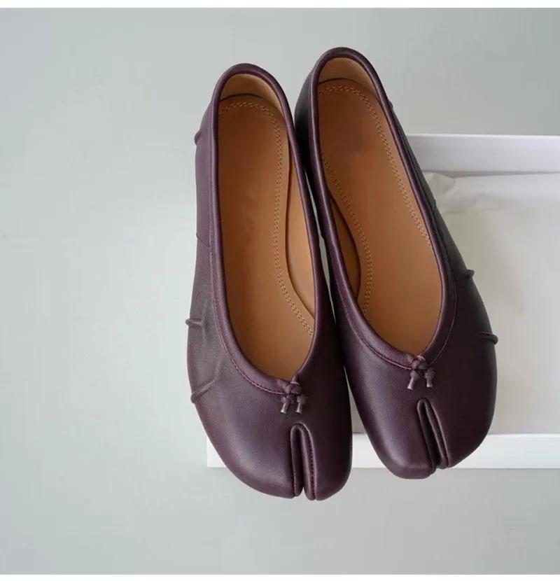 New Soft Leather Split Toe Women Tabi Ballet Flats Spring Autumn Comfortable Walking Lazy Loafers Casual Girls Dance Shoes New Soft Leather Split Toe Women Tabi Ballet Flats Spring Autumn Comfortable Walking Lazy Loafers Casual Girls Dance Shoes