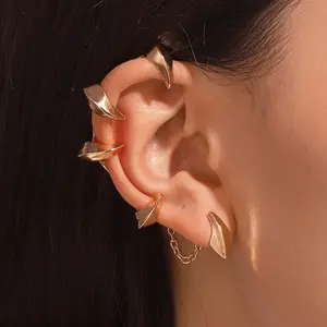 Women's Gothic Demon Claw Ear Cuff | Punk-Style Dark Alloy Non-Pierced Ear Accessory | Trendy, Sophisticated Ear Bone Clip – A Stylish Gift