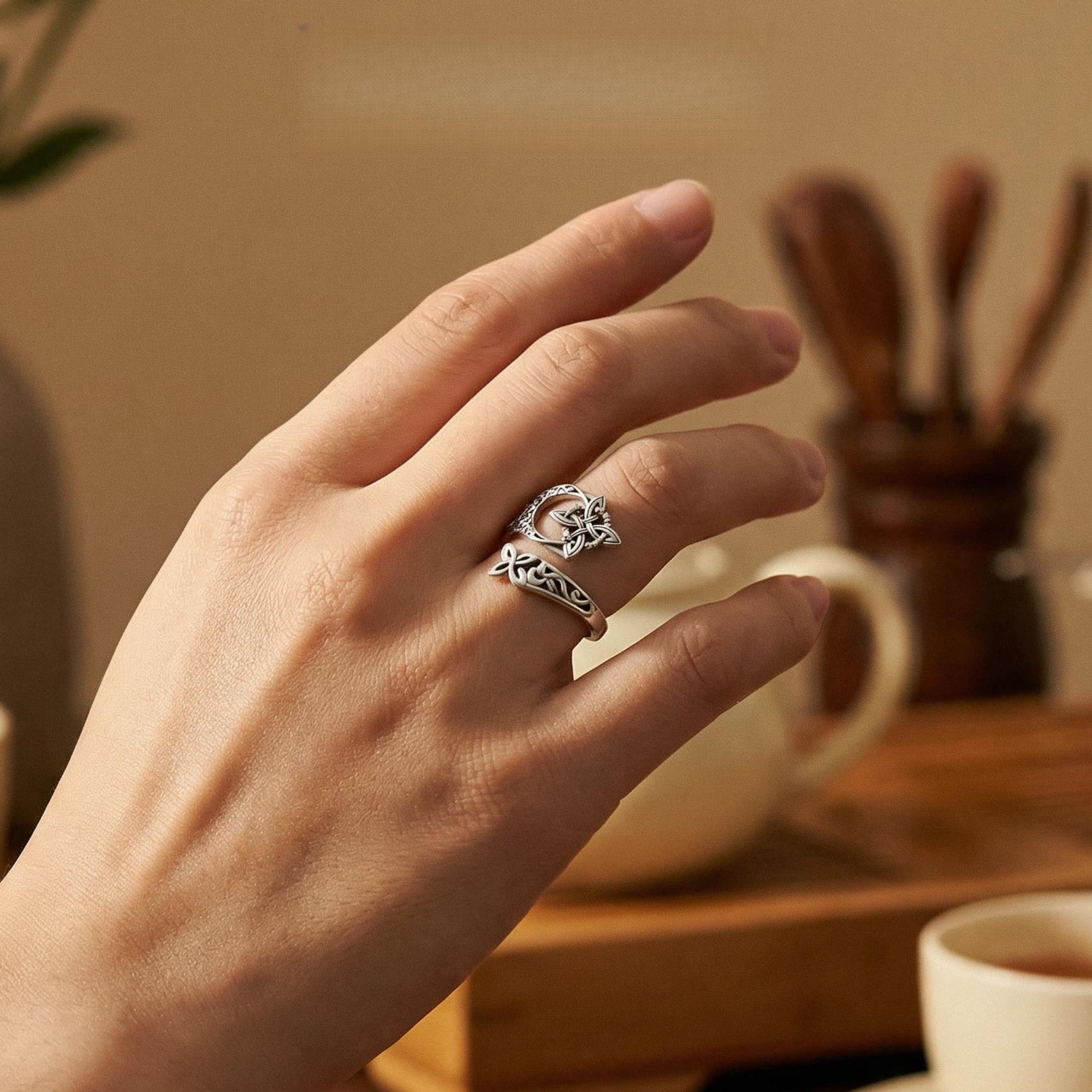 Celtic Knot Ring Witch Knot Ring Nudo de Bruja Plata  Adjustable Witch Knot Rings Open Ring Hecate Ring Pagan Witchtok Protection Witchy Jewelry for Devotion for Ceremonyfor Women