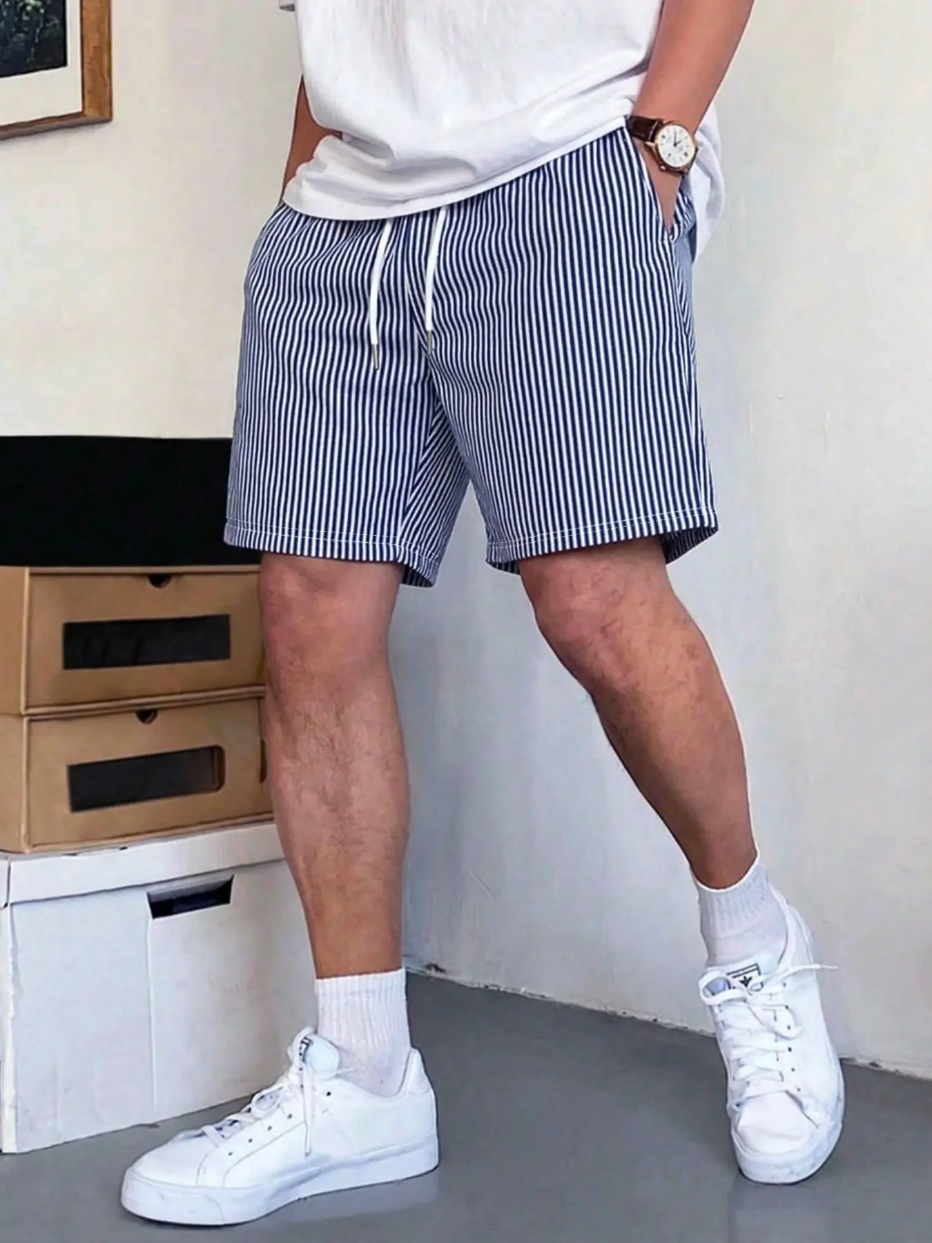 Men's Navy Blue and White Vertical Striped Shorts, Breathable Lightweight Drawstring Waist Casual Shorts, Chic Shorts, Trendy Korean Streetwear Aesthetic Shorts for Daily Casual, Summer Vacation, Date