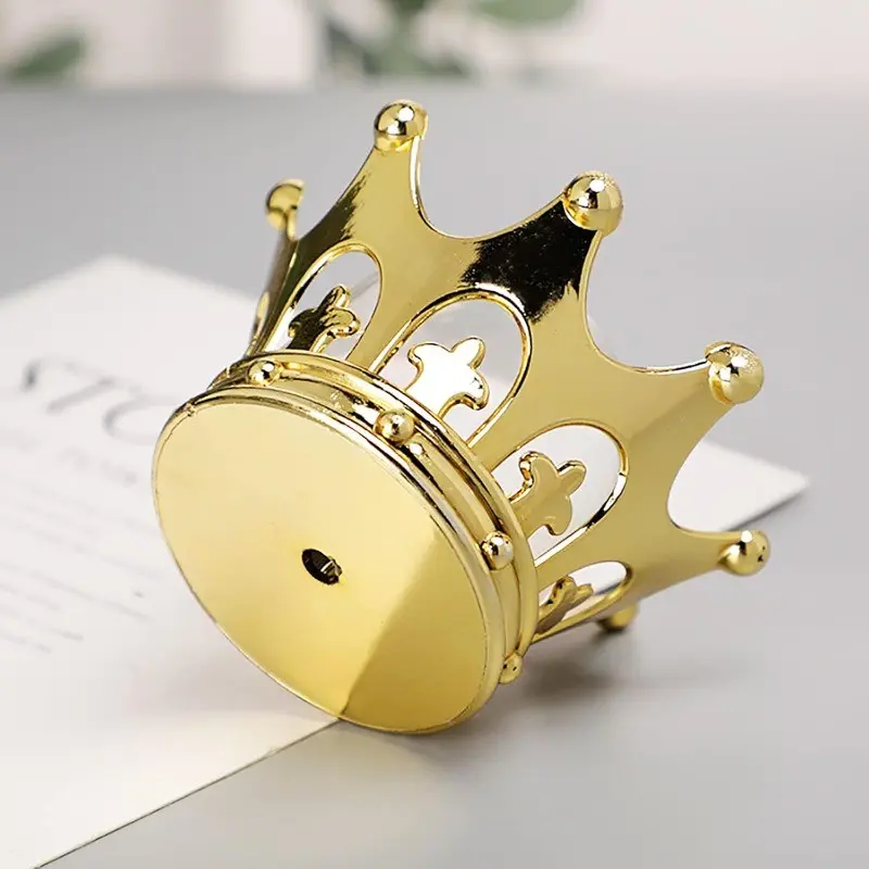 Gift for Her/Him 48pcs Reusable Crown Shaped Candy Box (with Dome Lid) - Plastic Candy Storage Box, Suitable for Princess Birthday Parties, Baby Parties, Weddings and Other Occasions, Can Hold Chocolates, Candies, Truffles and Other Desserts