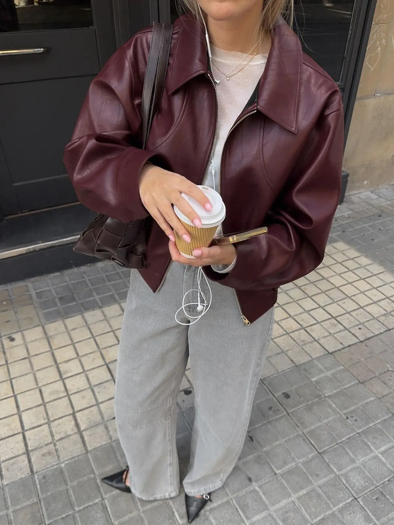 Women's Vintage Jacket Lapel Zipper Plain Casual PU Faux Leather Long Sleeve Coat, Slim-Fitting Fall Outerwear, Unlined Design