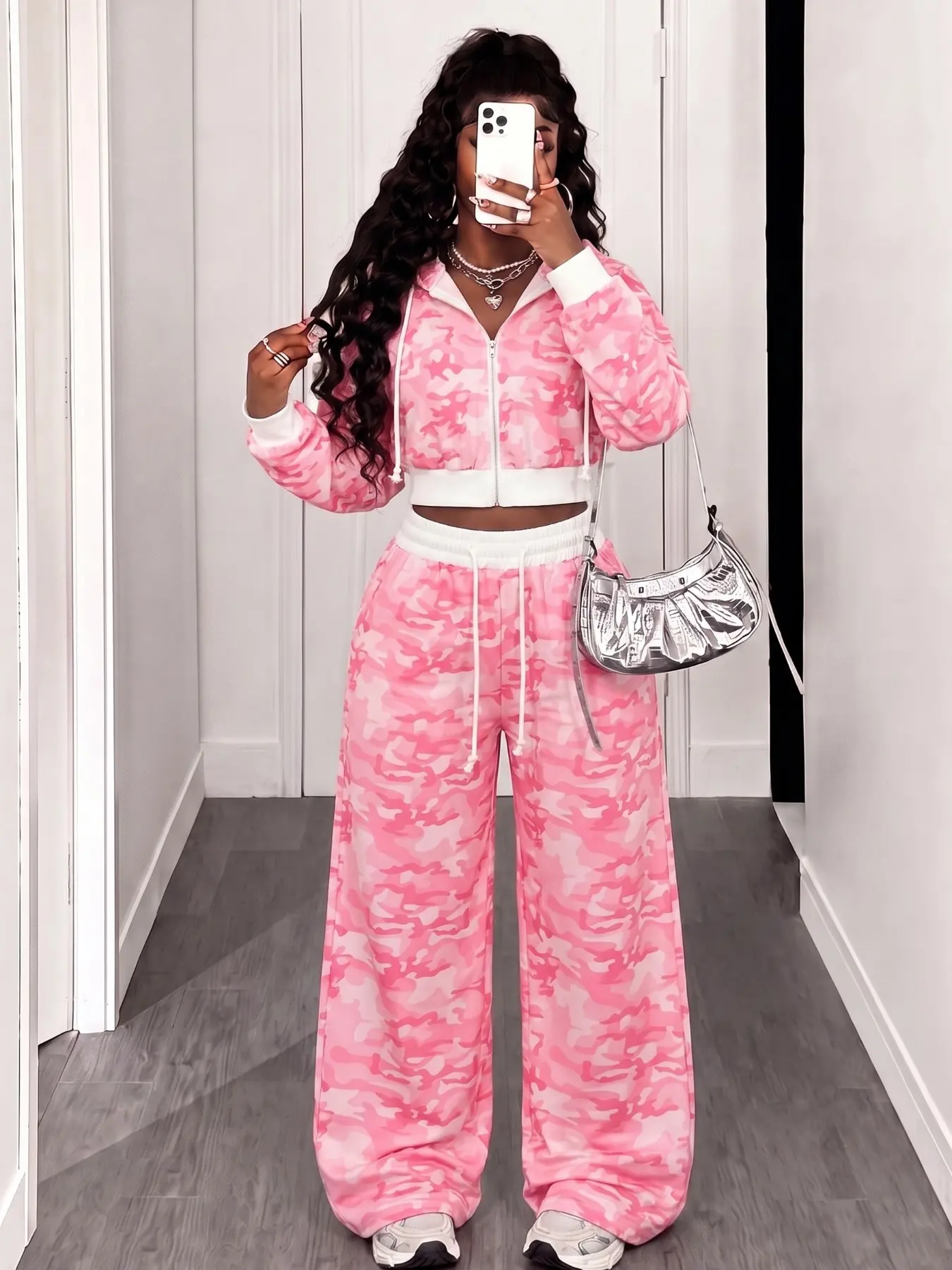 Women 2 Piece Set Pink Camo Tracksuit, Zip‑Up Cropped Hoodie & Elastic Waist Wide Leg Sweatpants Matching Outfit, Soft Stretchy Fleece Fabric, Y2K Streetwear, Trendy Loose Fit Co‑Ord Set, Casual Daily Going‑Out Sport Lounge Fall Outfits
