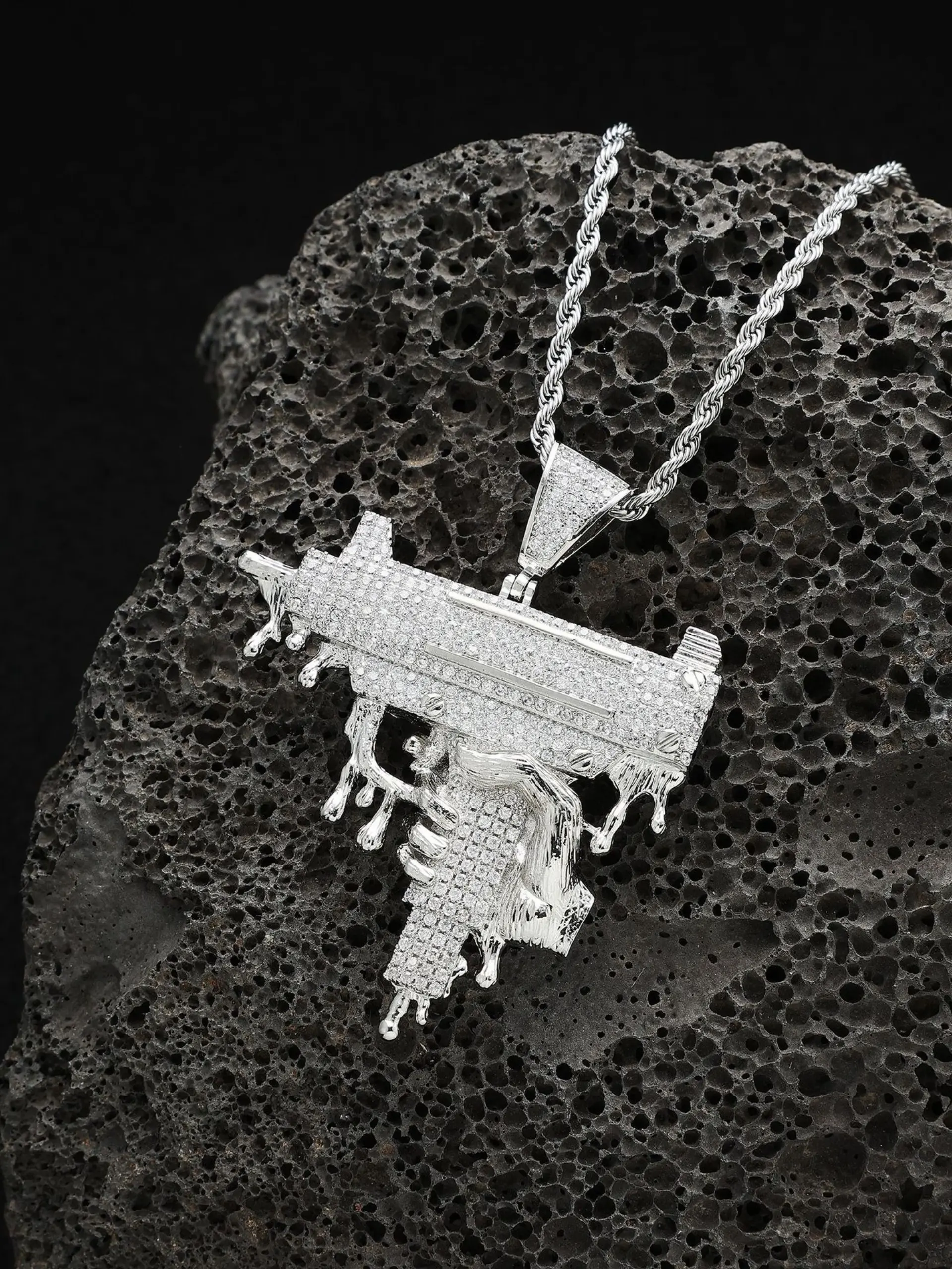 Men's Trendy Gun Pendant Necklace, Copper Zirconia Full Drill Hip Hop Jewelry, Streetwear Fashion Accessory, European and American Style